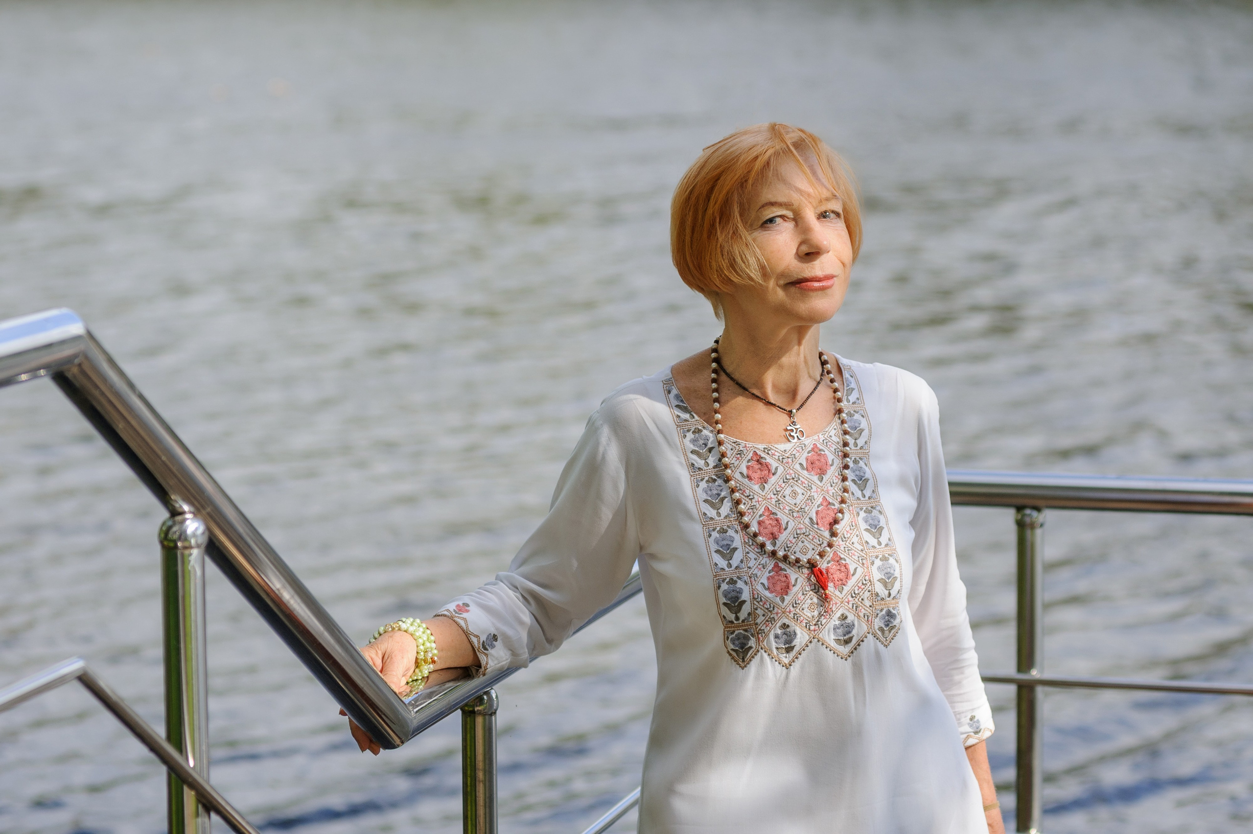 Фотосессия для преподавателя хатха йоги в парке Москвы. Семейный фотограф в Москве Елена Снегирева