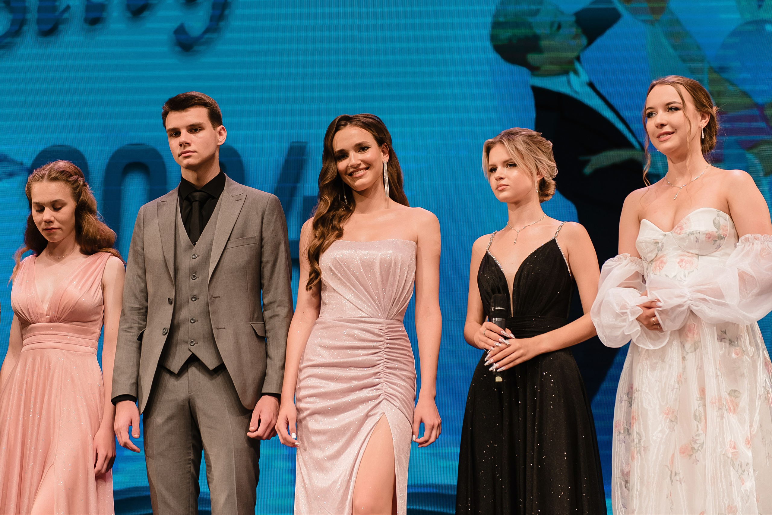 Выпускной школа 2024. Фотограф Рязань. Дарья Дмитриева