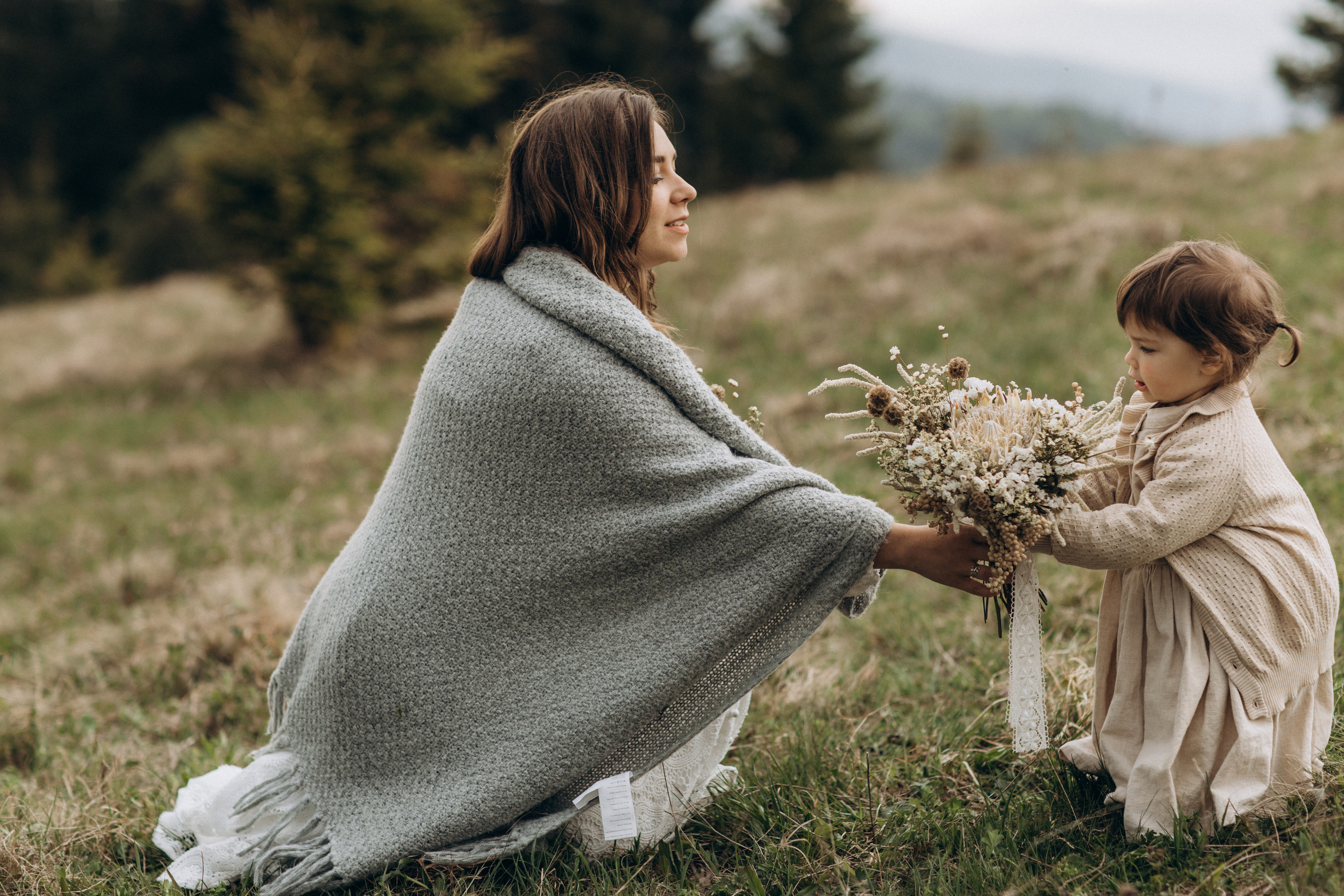 Карпаты. Никита, Флора и Аня. Семейный фотограф Оля Гладченко