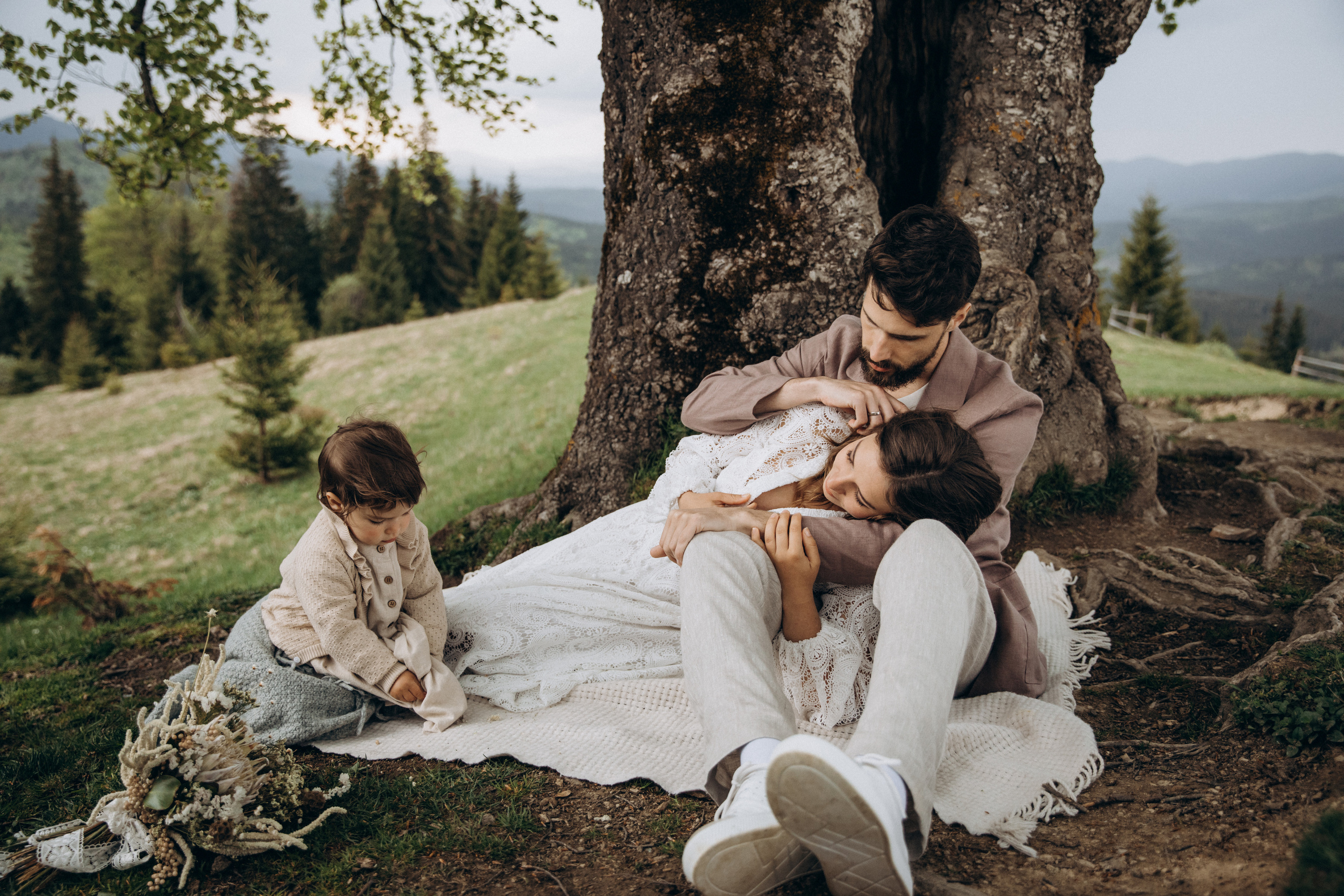 Карпаты. Никита, Флора и Аня. Семейный фотограф Оля Гладченко