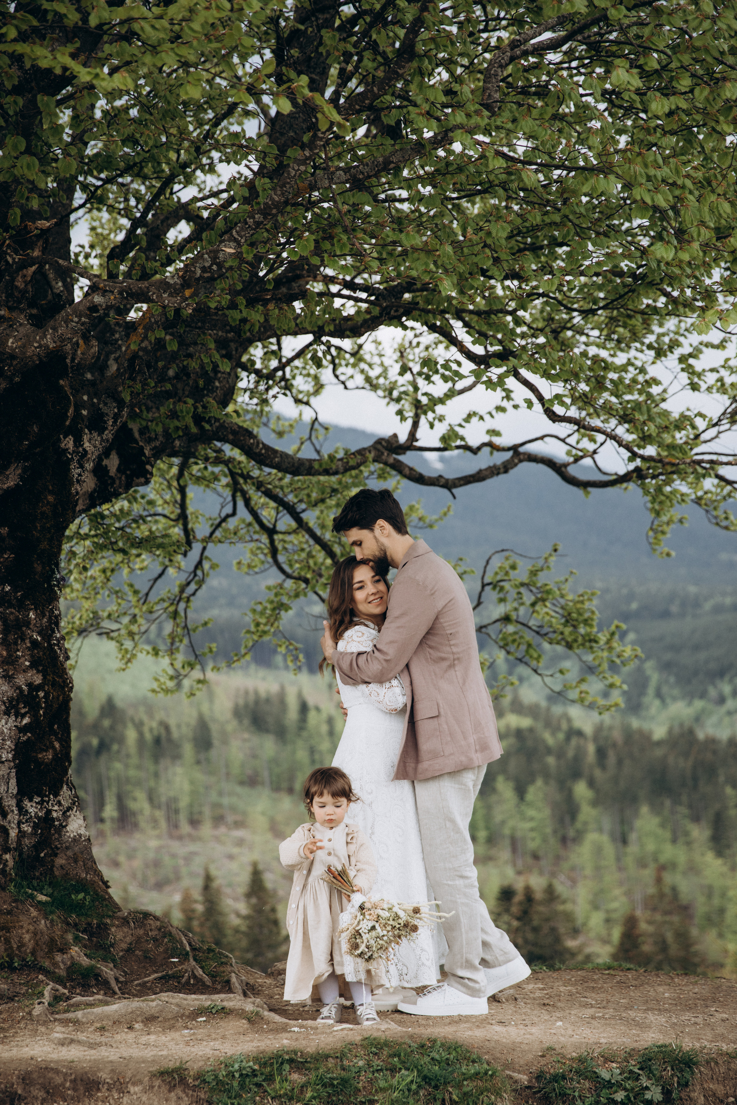 Карпаты. Никита, Флора и Аня. Семейный фотограф Оля Гладченко