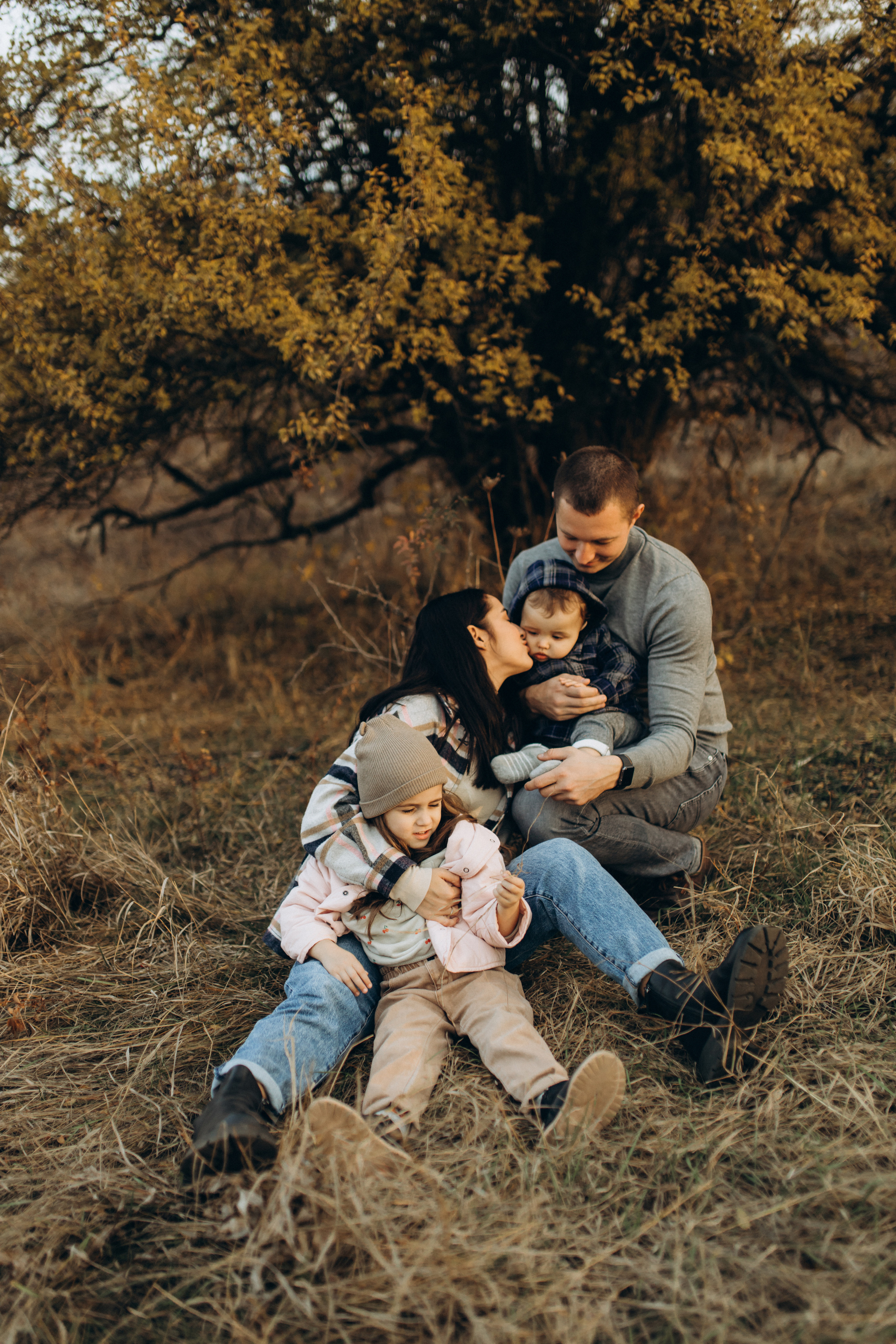 Лера, Коля, Матвей и Полинка. Семейный фотограф Оля Гладченко