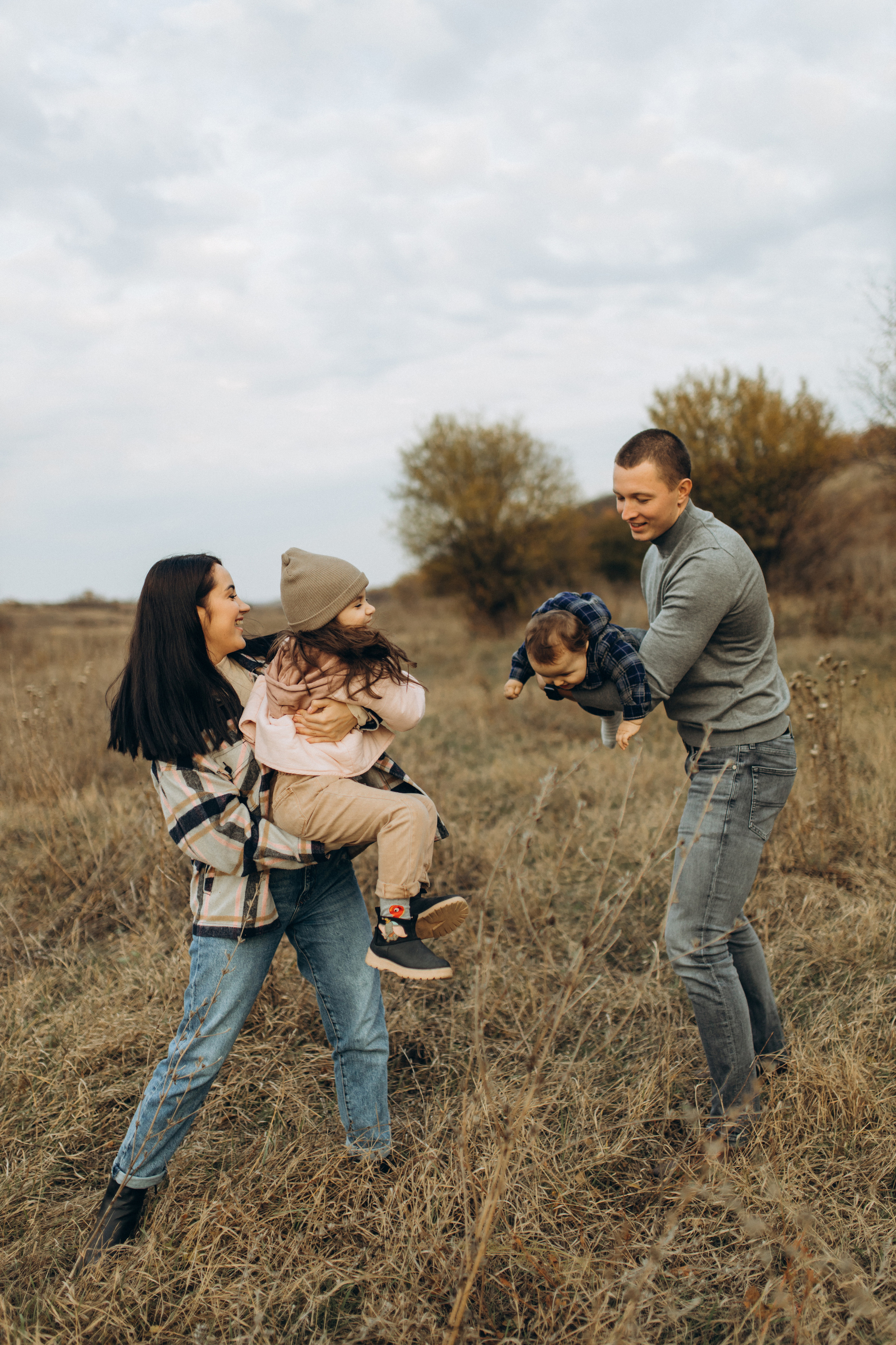 Лера, Коля, Матвей и Полинка. Семейный фотограф Оля Гладченко