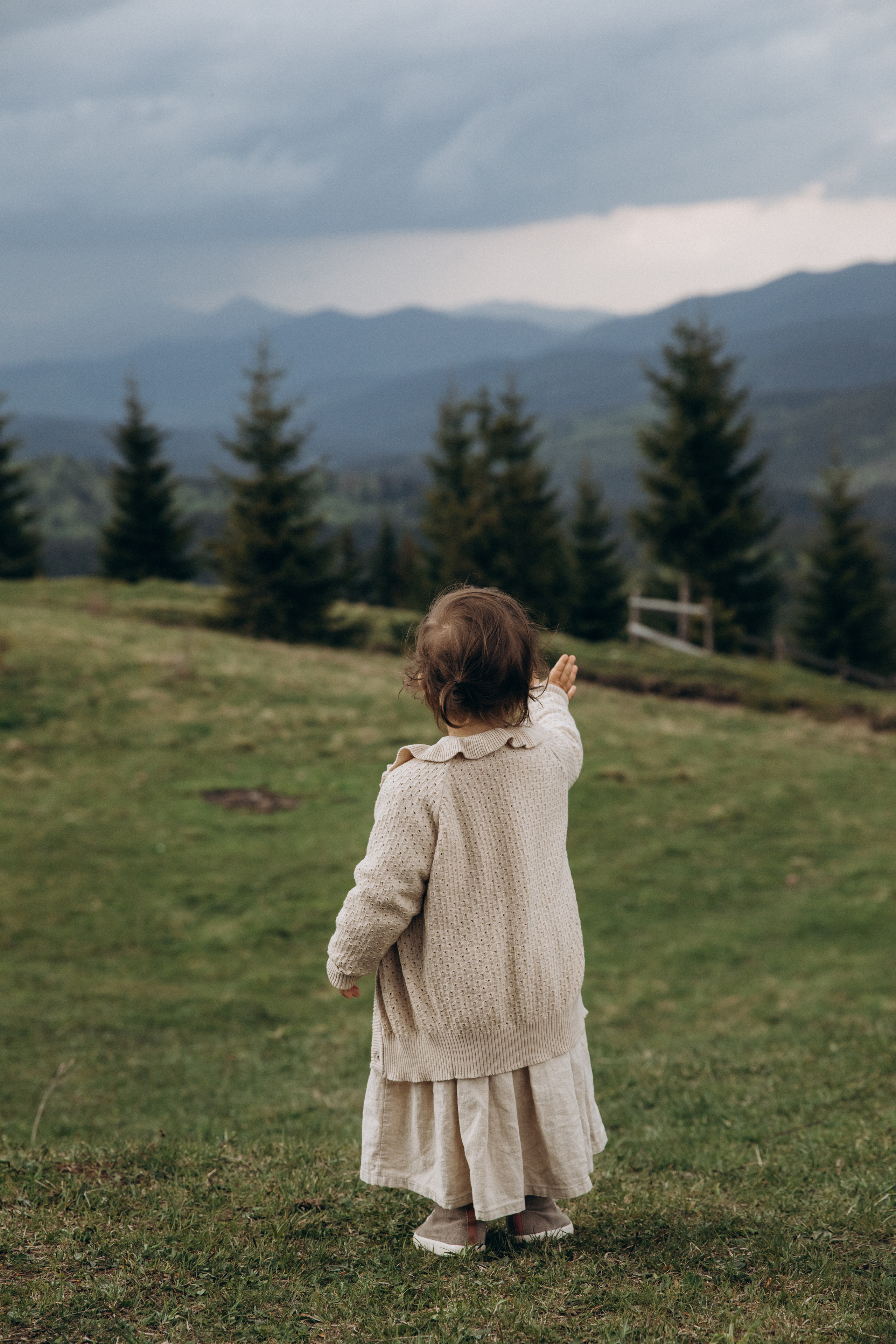 Карпаты. Никита, Флора и Аня. Семейный фотограф Оля Гладченко