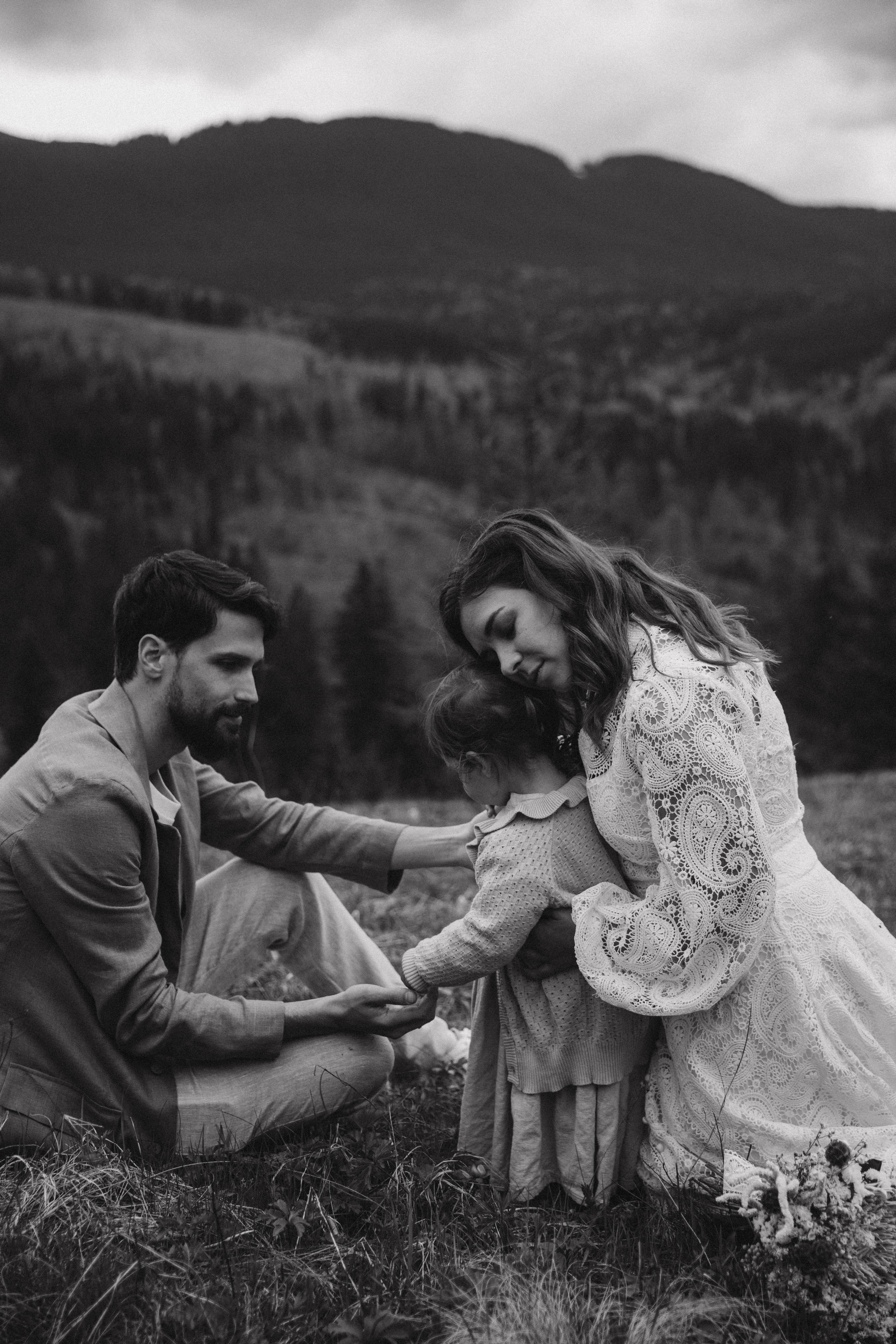 Карпаты. Никита, Флора и Аня. Семейный фотограф Оля Гладченко