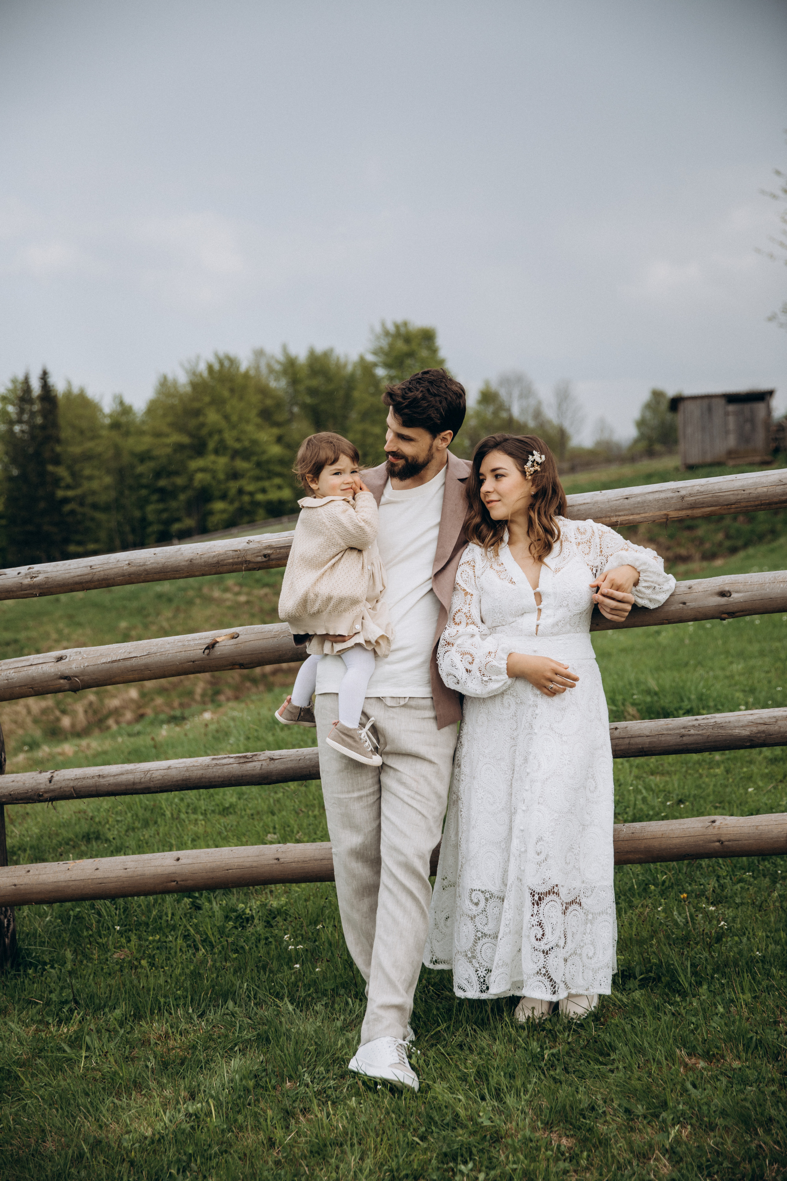 Карпаты. Никита, Флора и Аня. Семейный фотограф Оля Гладченко