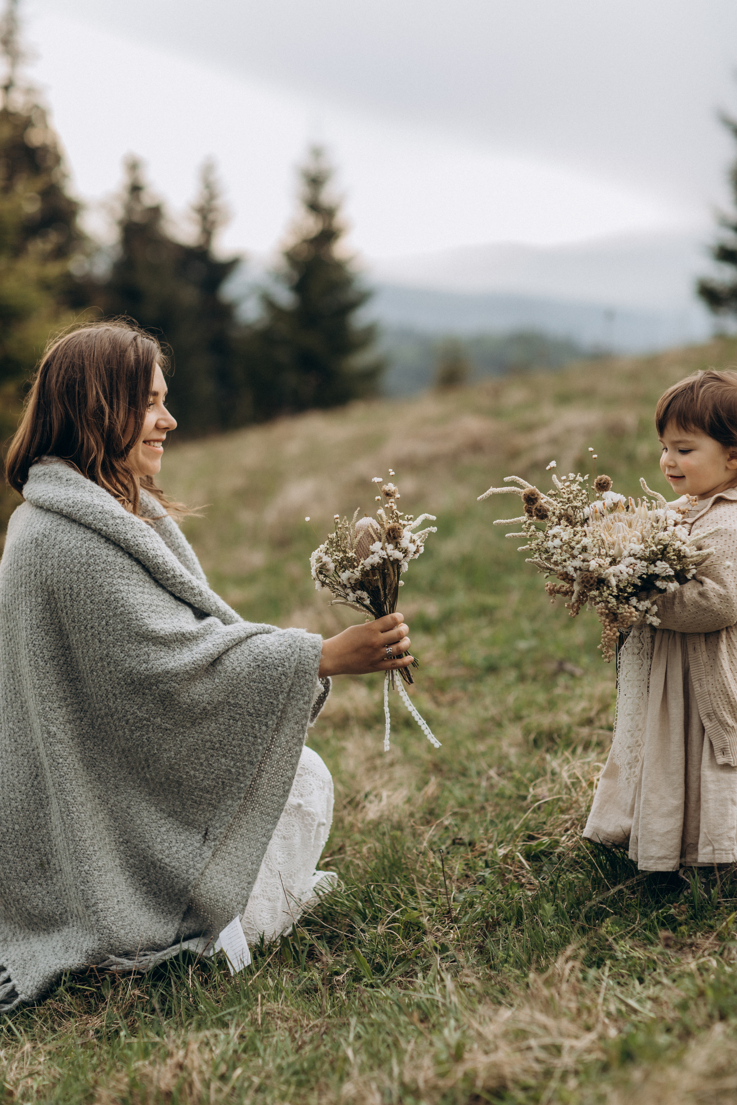 Карпаты. Никита, Флора и Аня. Семейный фотограф Оля Гладченко