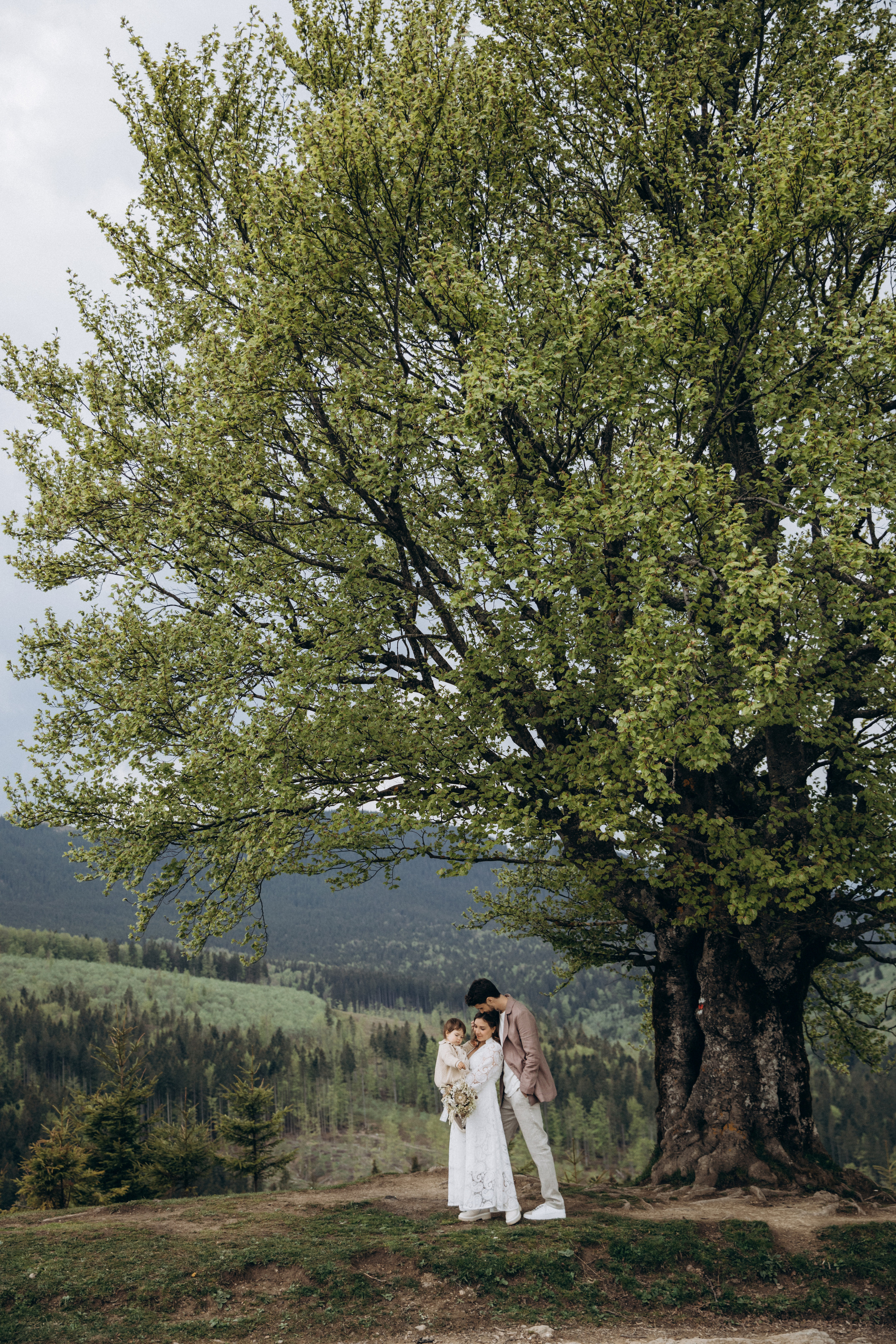 Карпаты. Никита, Флора и Аня. Семейный фотограф Оля Гладченко