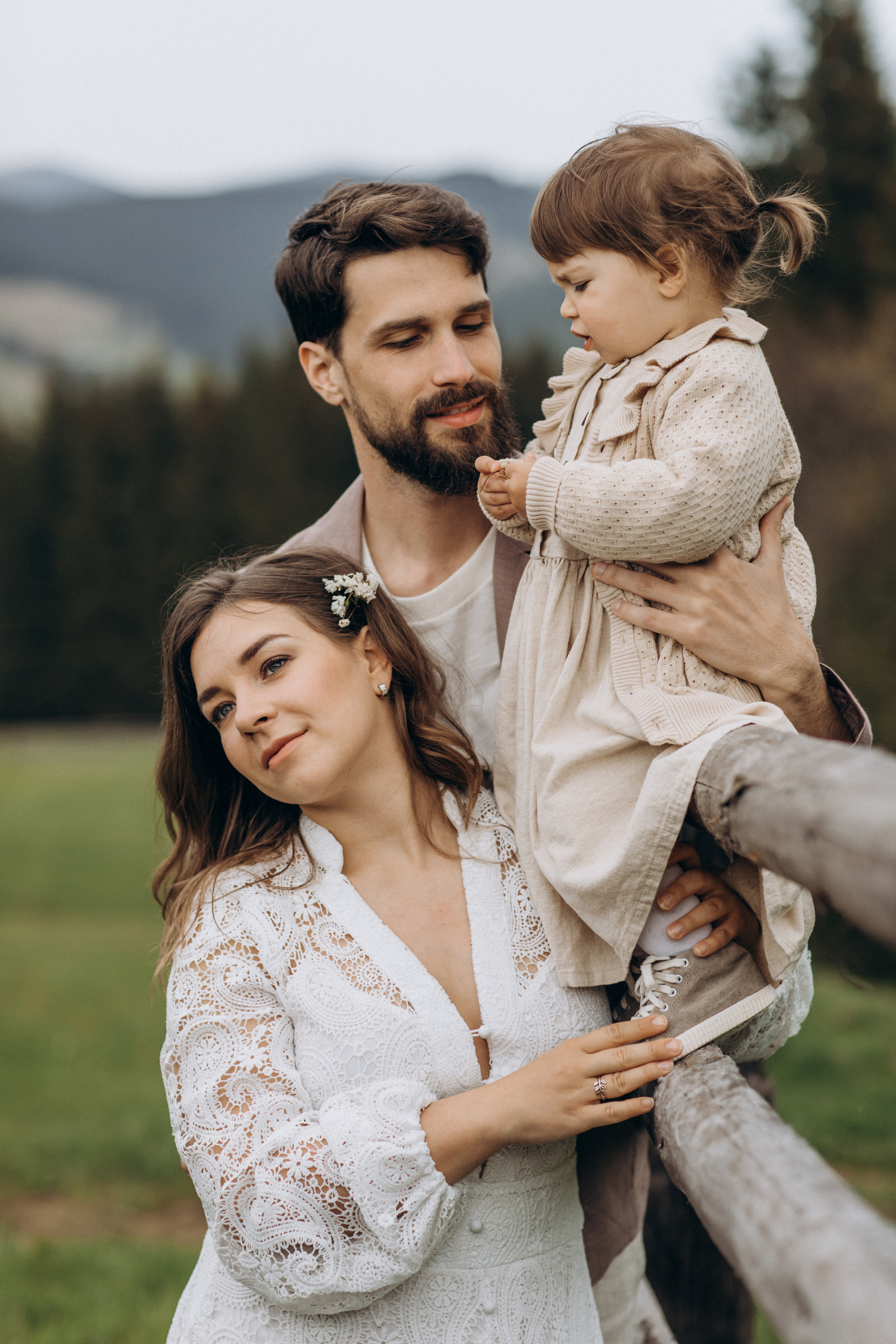 Карпаты. Никита, Флора и Аня. Семейный фотограф Оля Гладченко