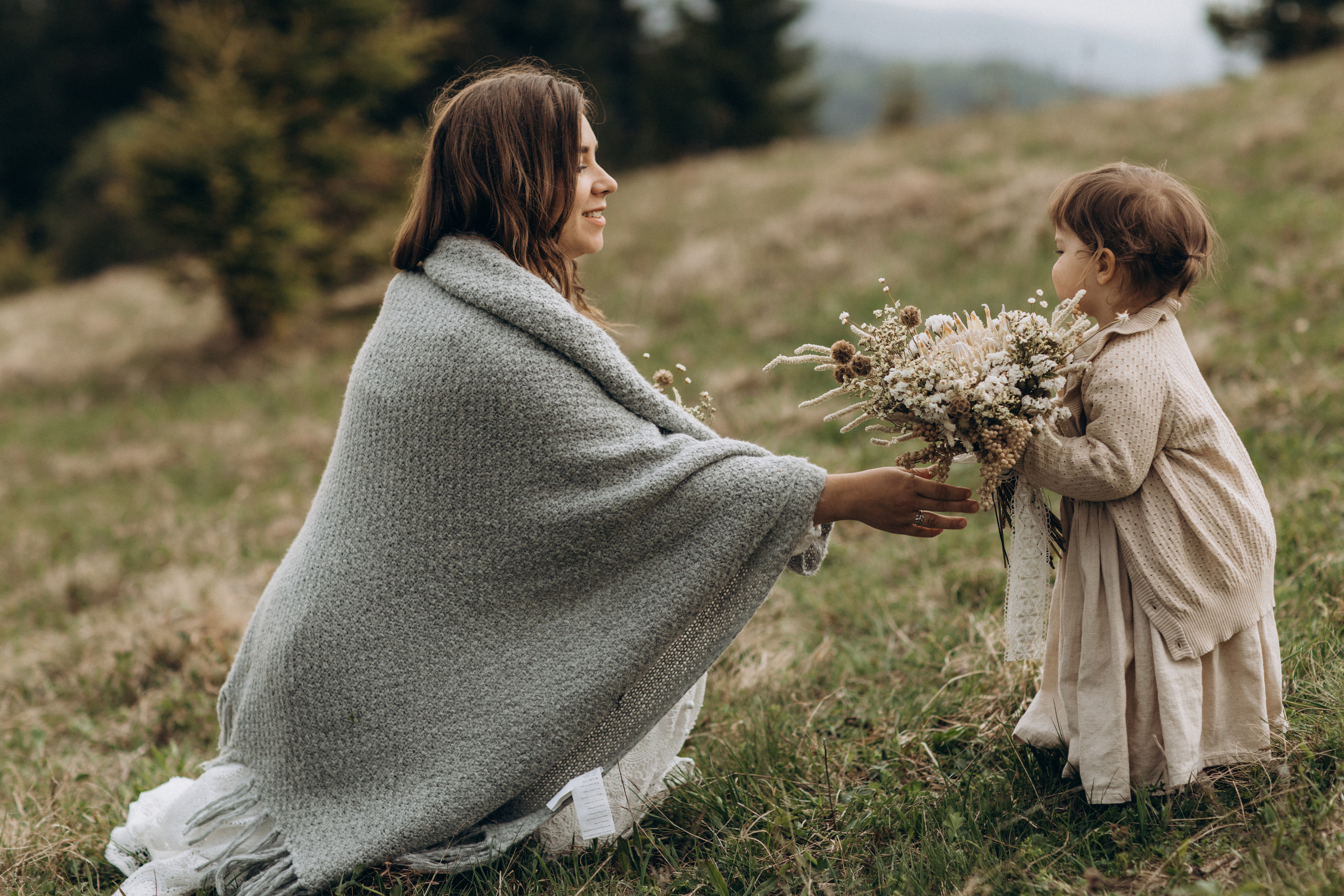 Карпаты. Никита, Флора и Аня. Семейный фотограф Оля Гладченко
