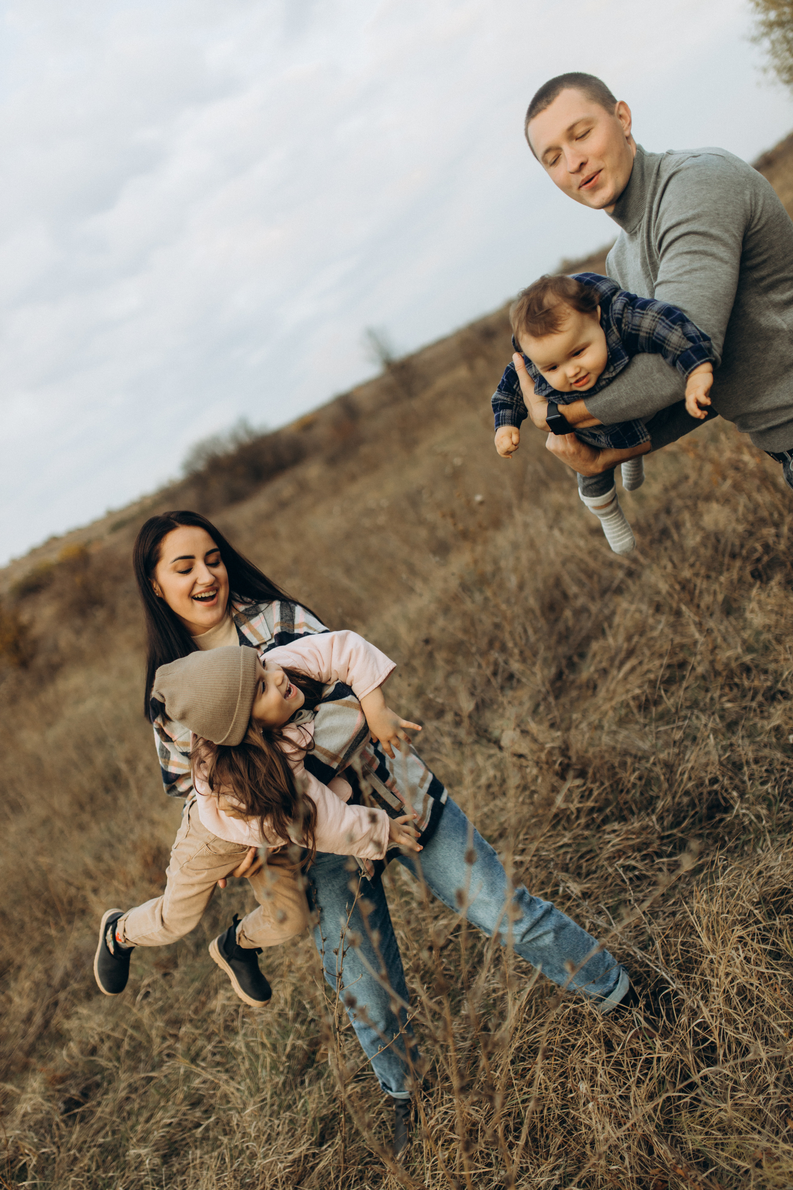 Лера, Коля, Матвей и Полинка. Семейный фотограф Оля Гладченко