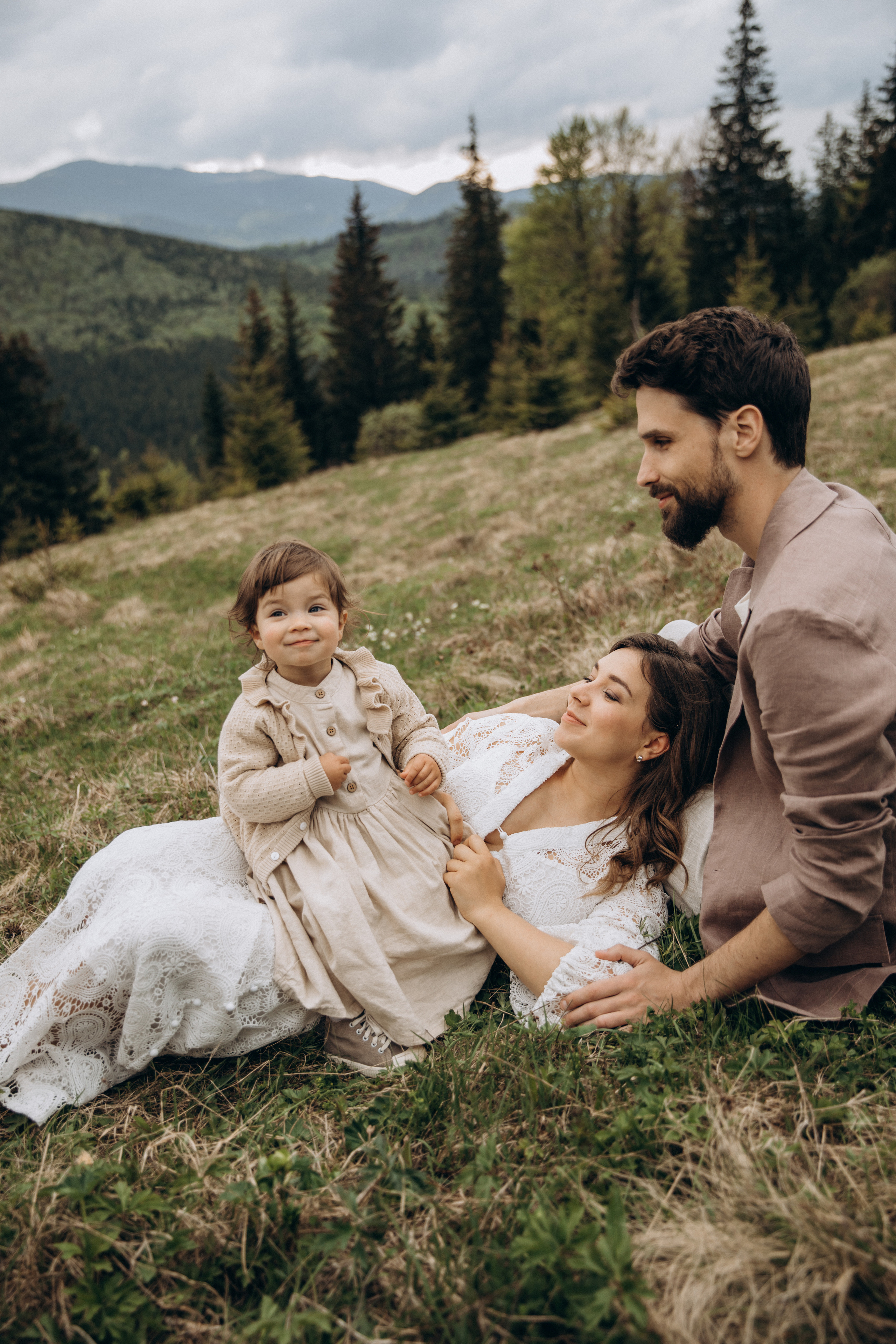 Карпаты. Никита, Флора и Аня. Семейный фотограф Оля Гладченко