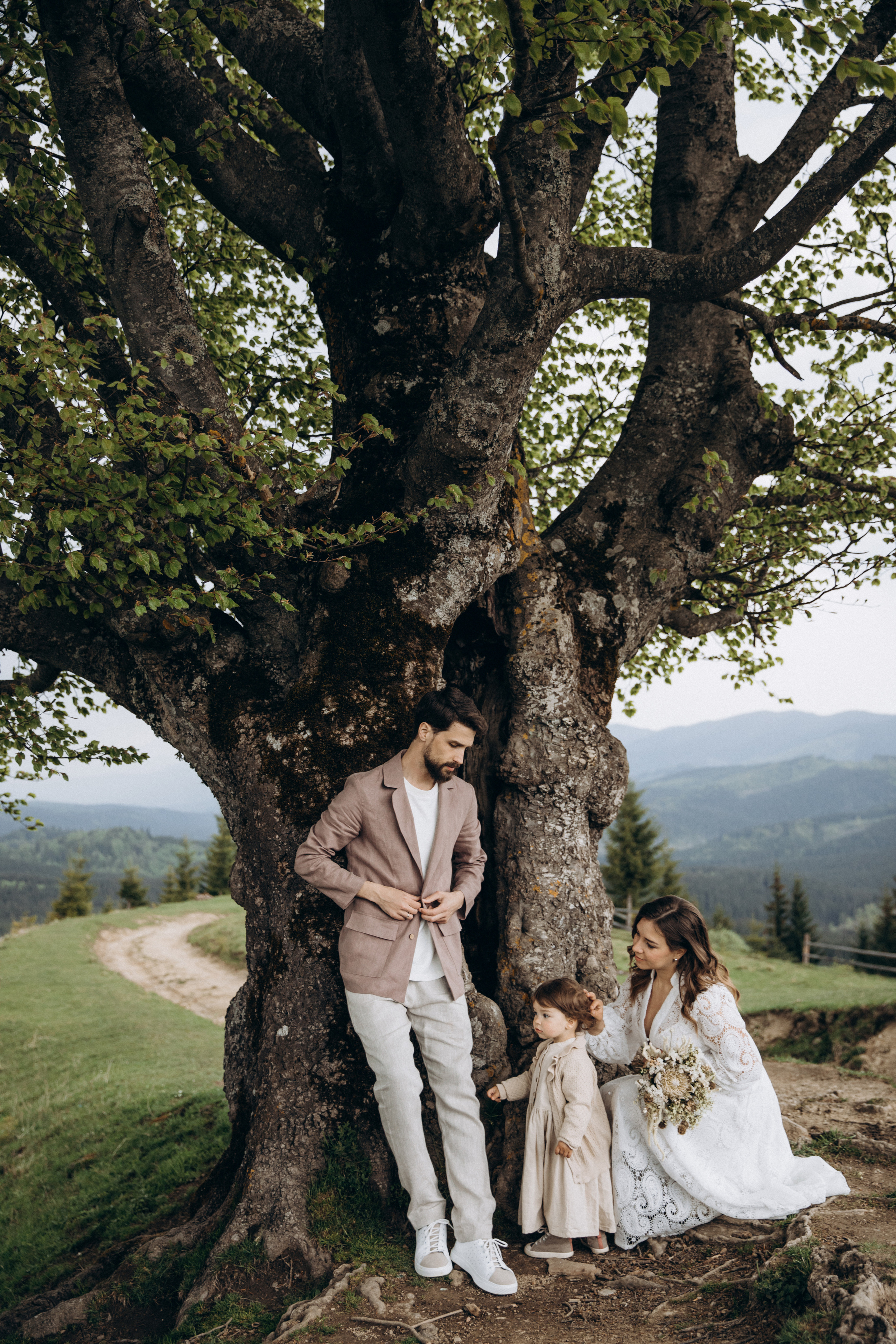 Карпаты. Никита, Флора и Аня. Семейный фотограф Оля Гладченко