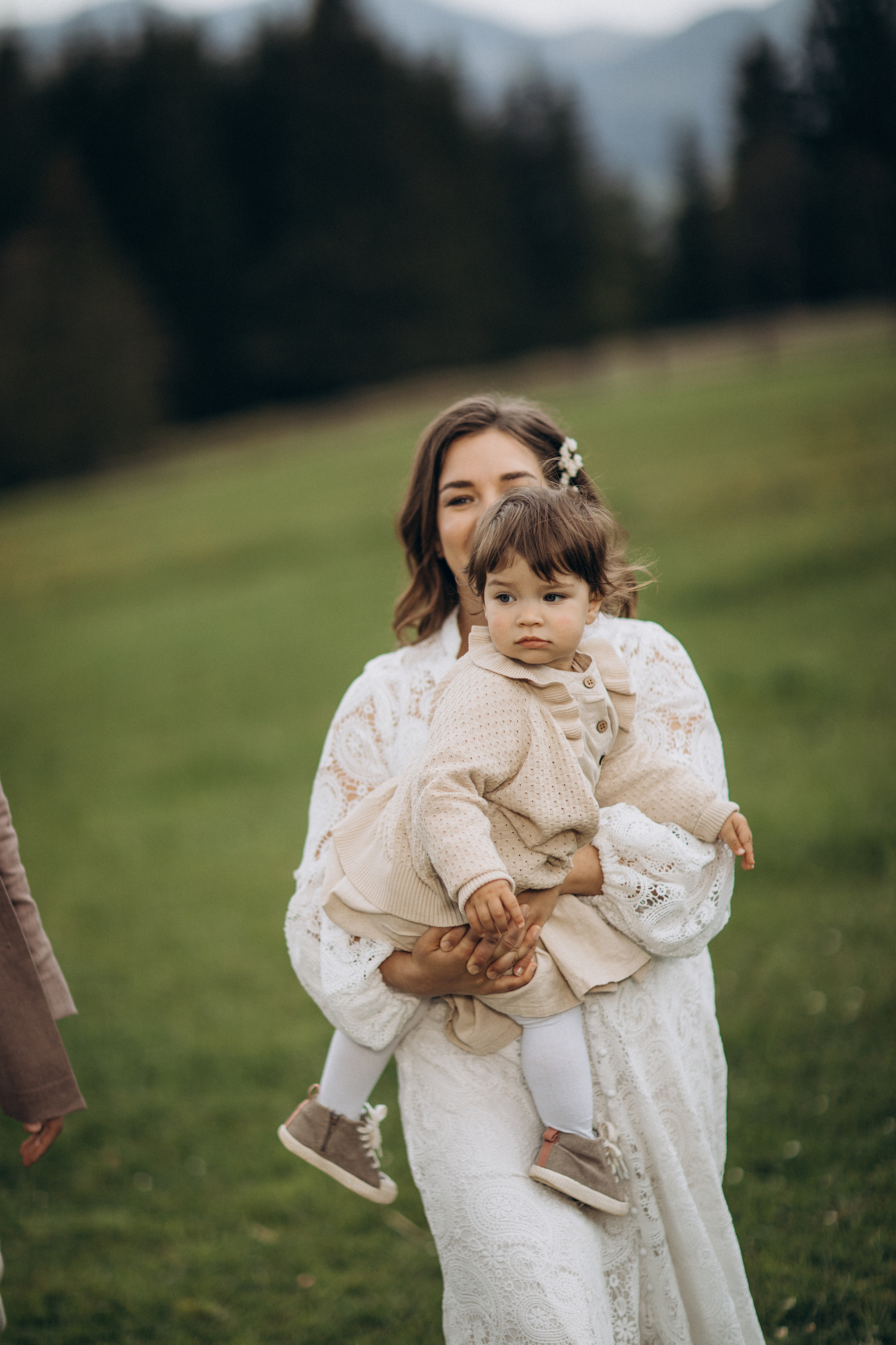 Карпаты. Никита, Флора и Аня. Семейный фотограф Оля Гладченко