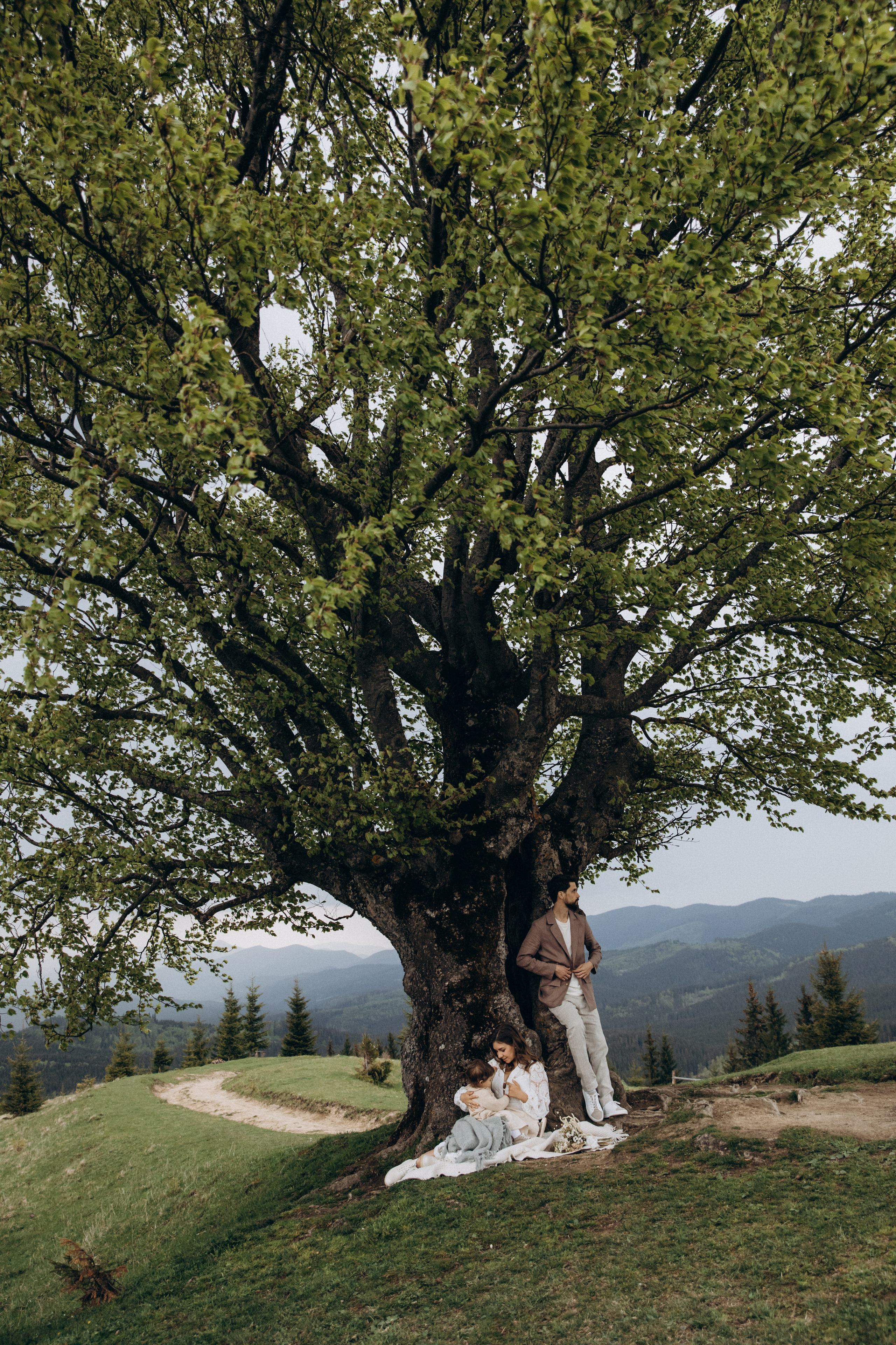 Карпаты. Никита, Флора и Аня. Семейный фотограф Оля Гладченко