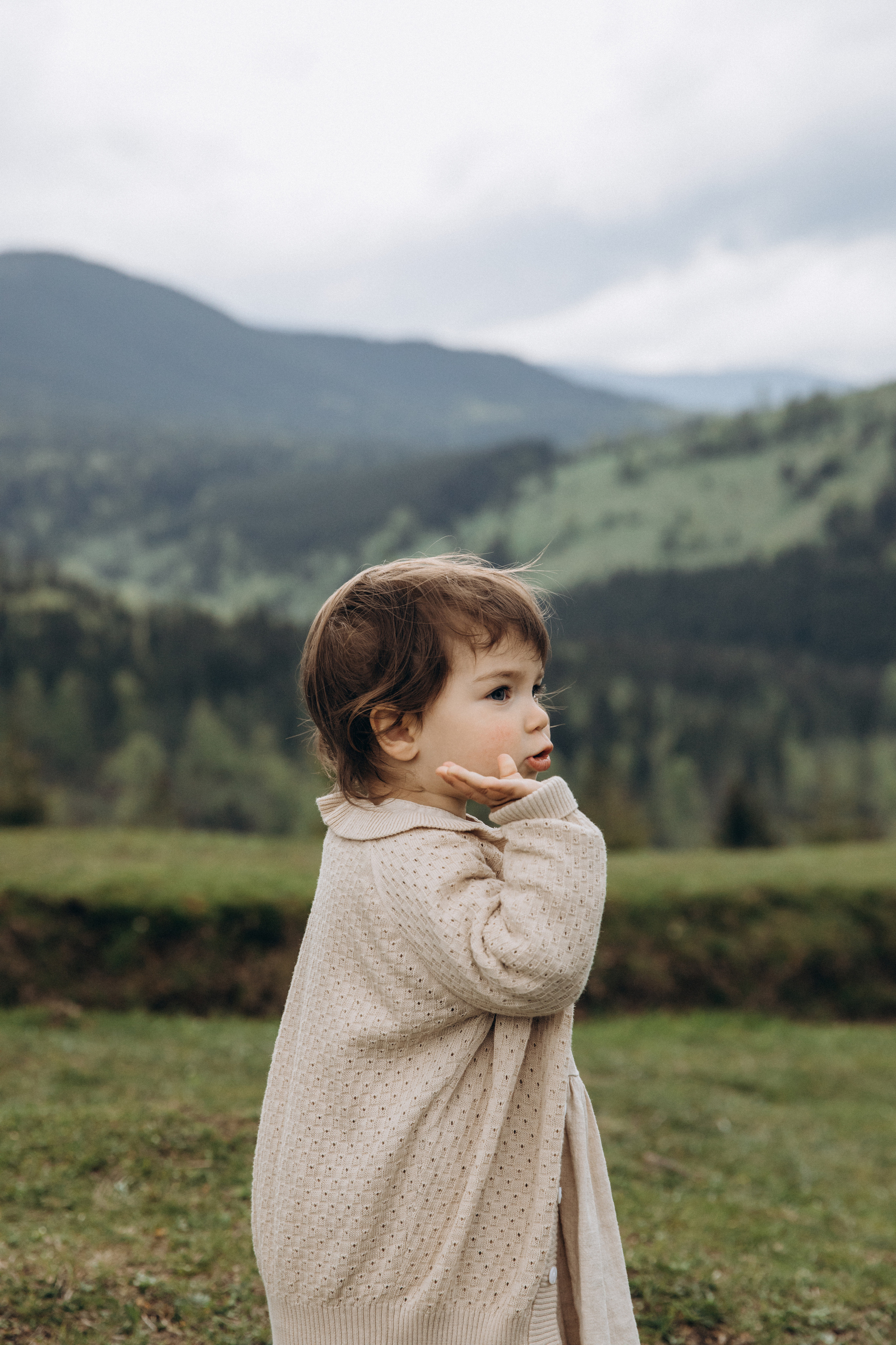 Карпаты. Никита, Флора и Аня. Семейный фотограф Оля Гладченко