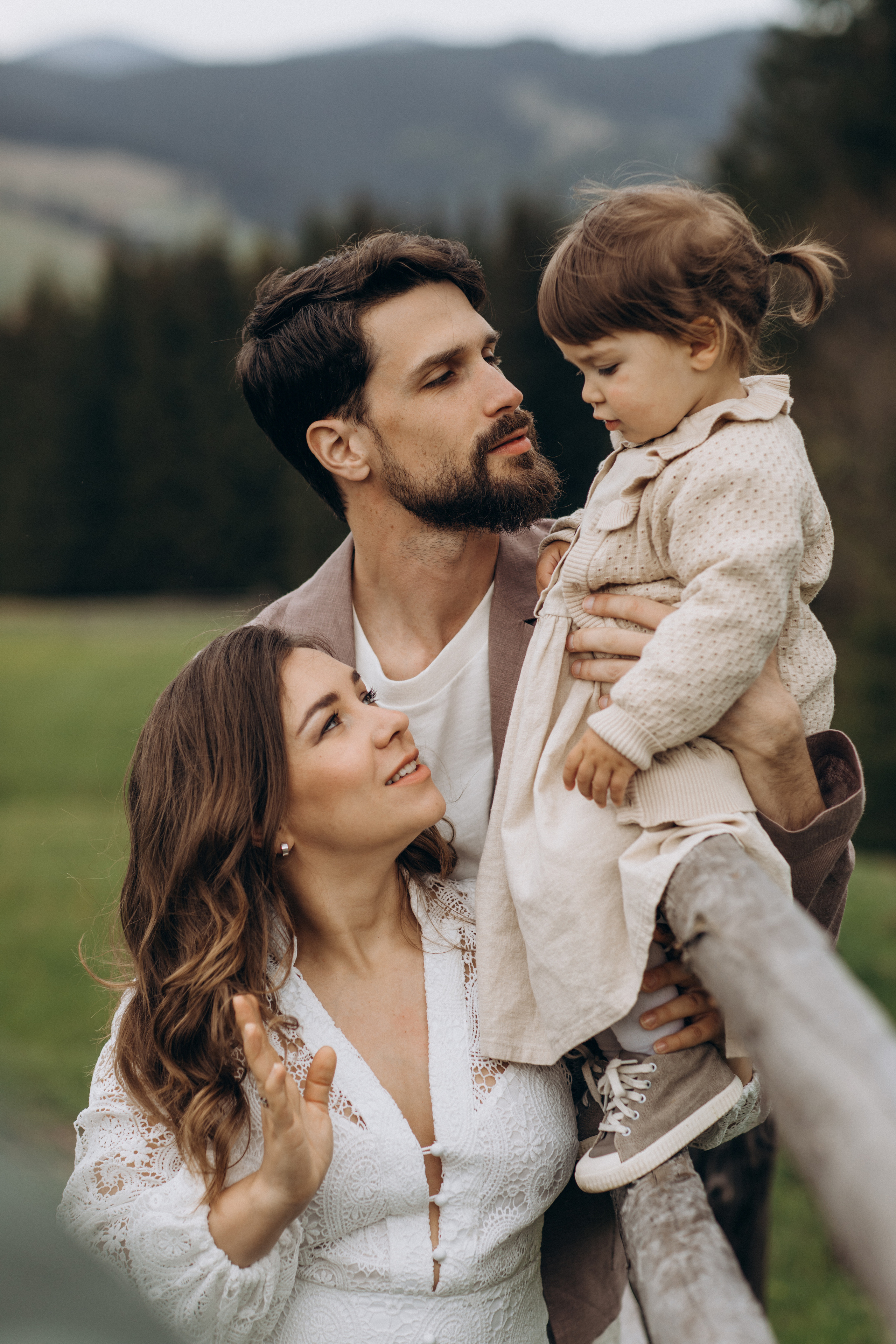 Карпаты. Никита, Флора и Аня. Семейный фотограф Оля Гладченко