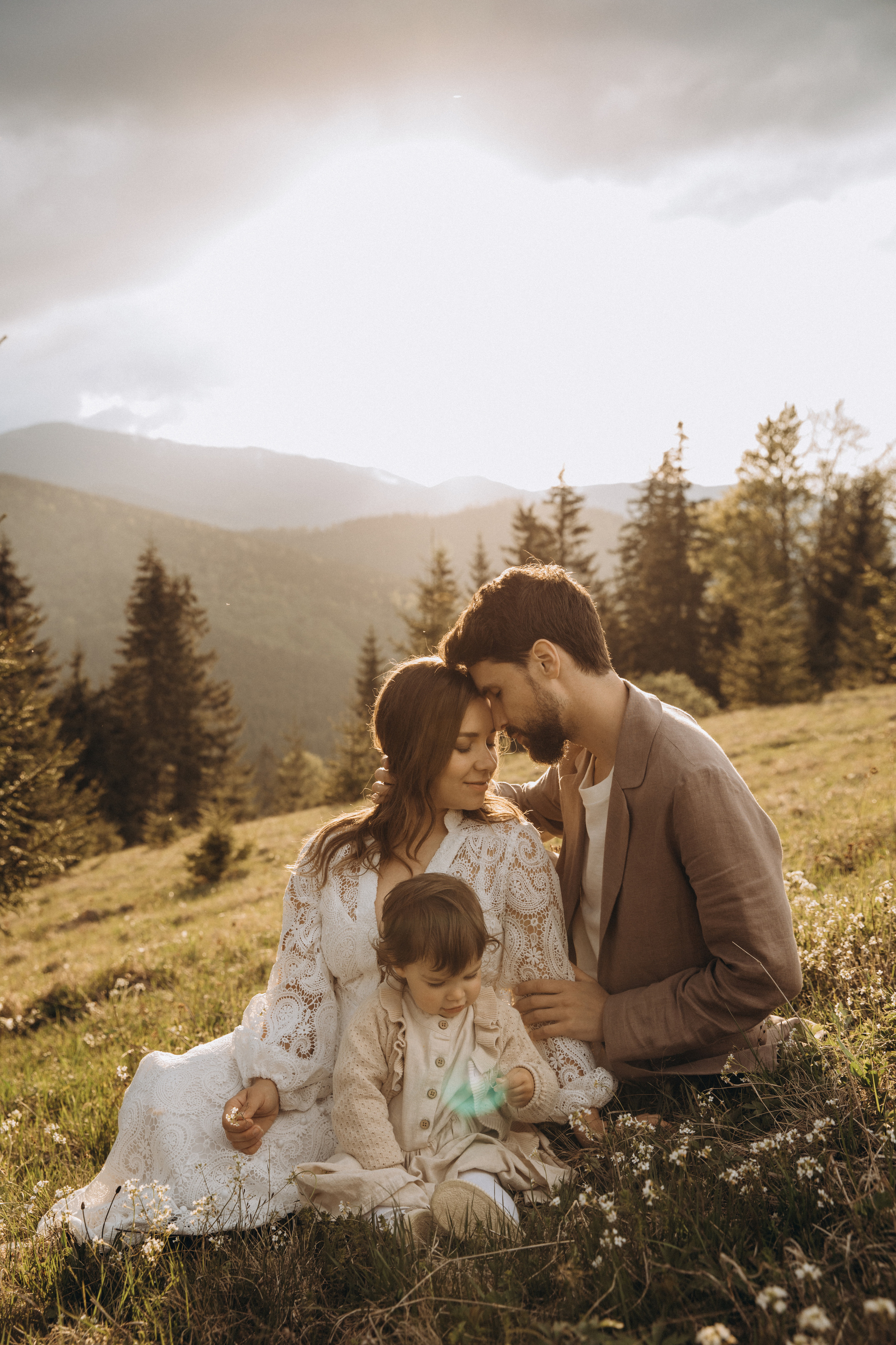 Карпаты. Никита, Флора и Аня. Семейный фотограф Оля Гладченко