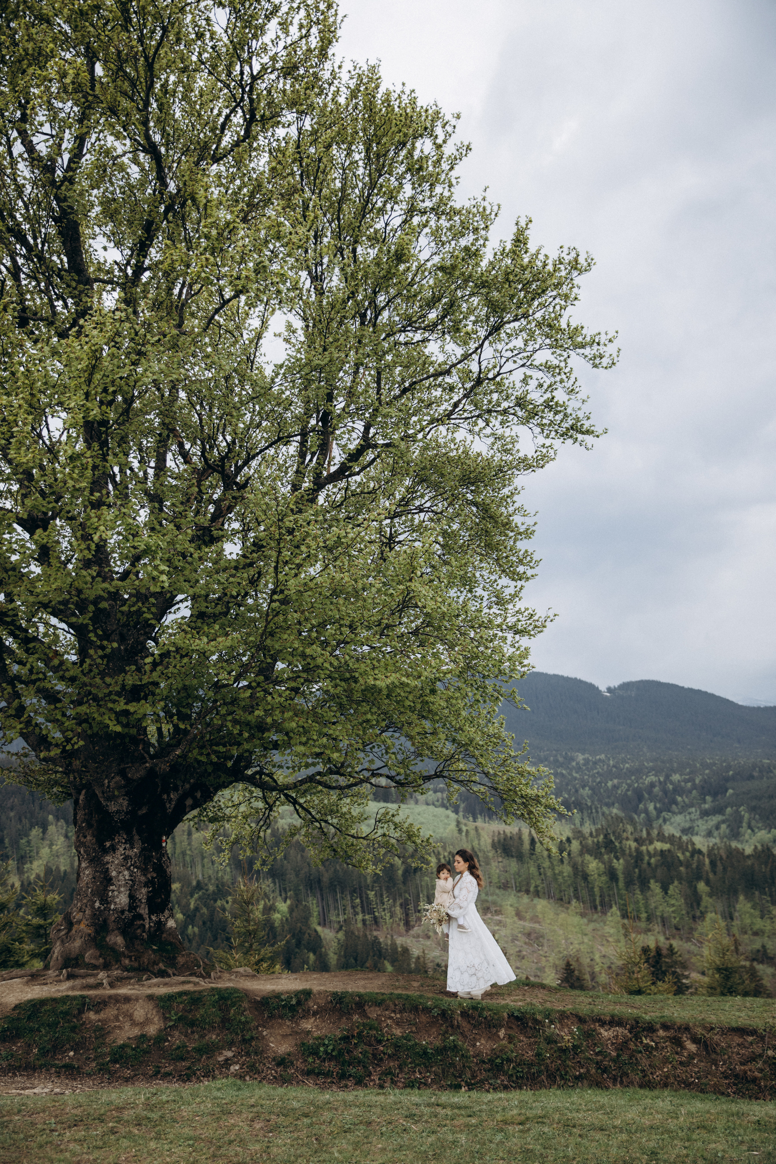 Карпаты. Никита, Флора и Аня. Семейный фотограф Оля Гладченко
