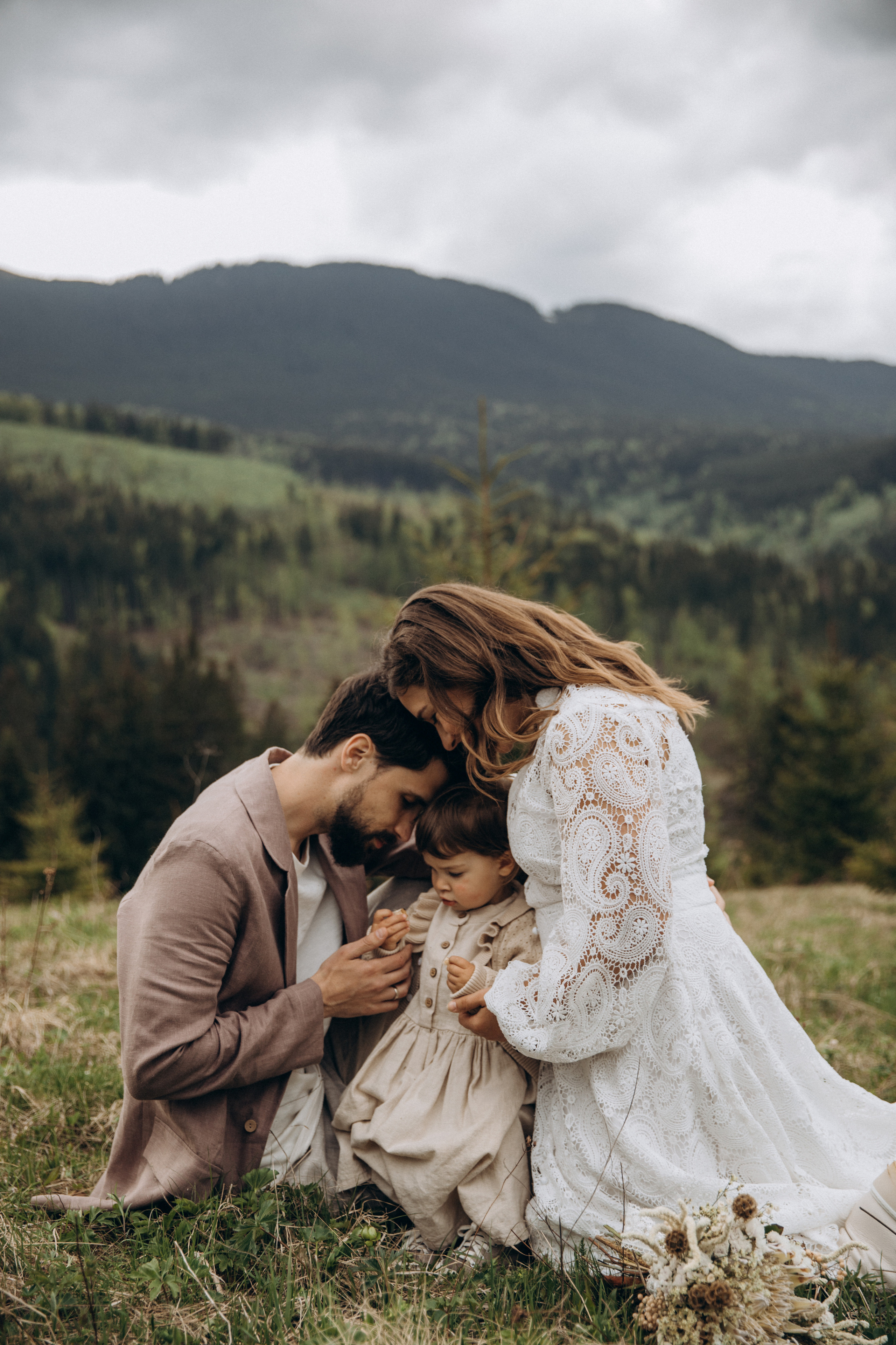 Карпаты. Никита, Флора и Аня. Семейный фотограф Оля Гладченко