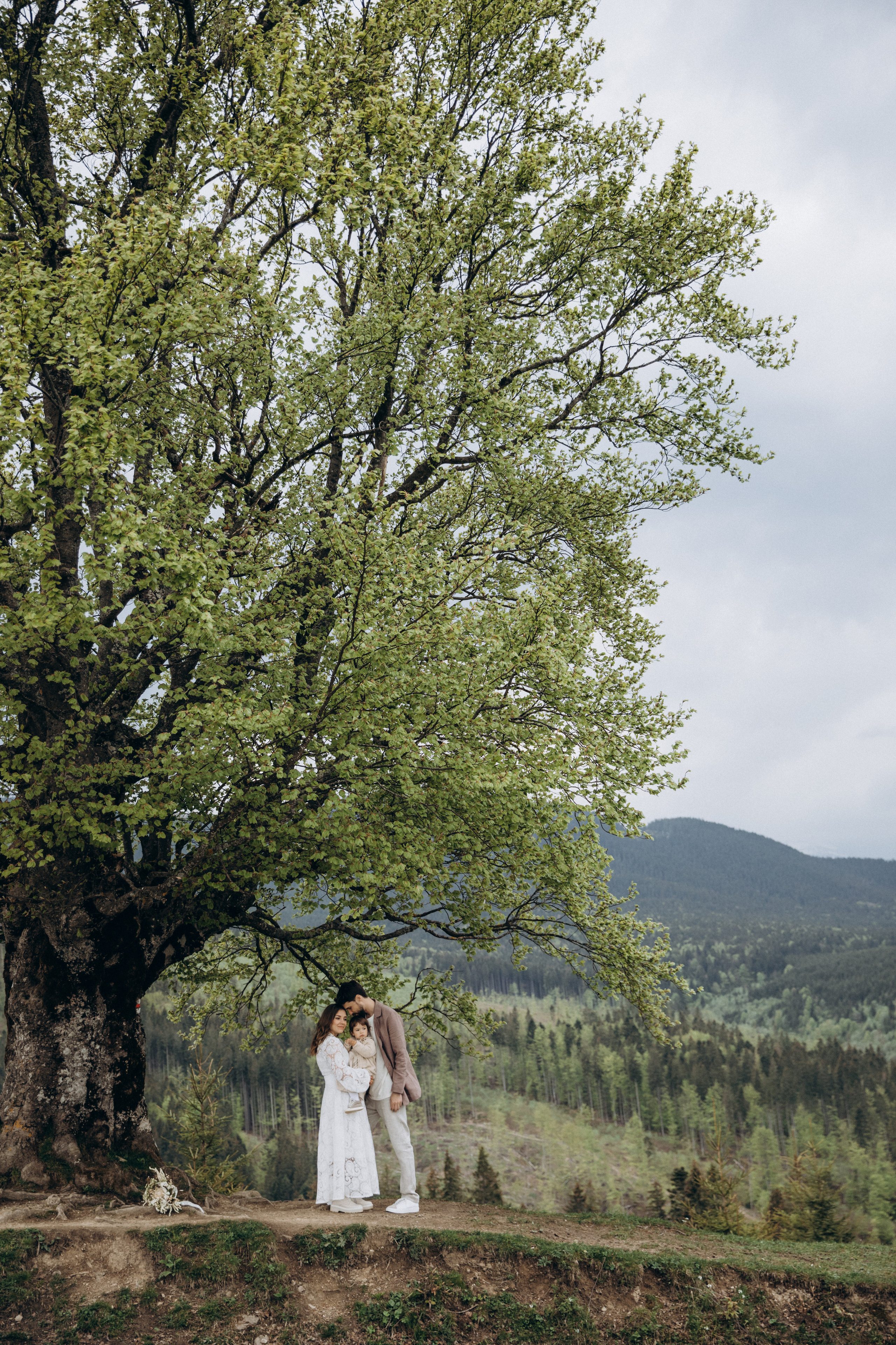 Карпаты. Никита, Флора и Аня. Семейный фотограф Оля Гладченко