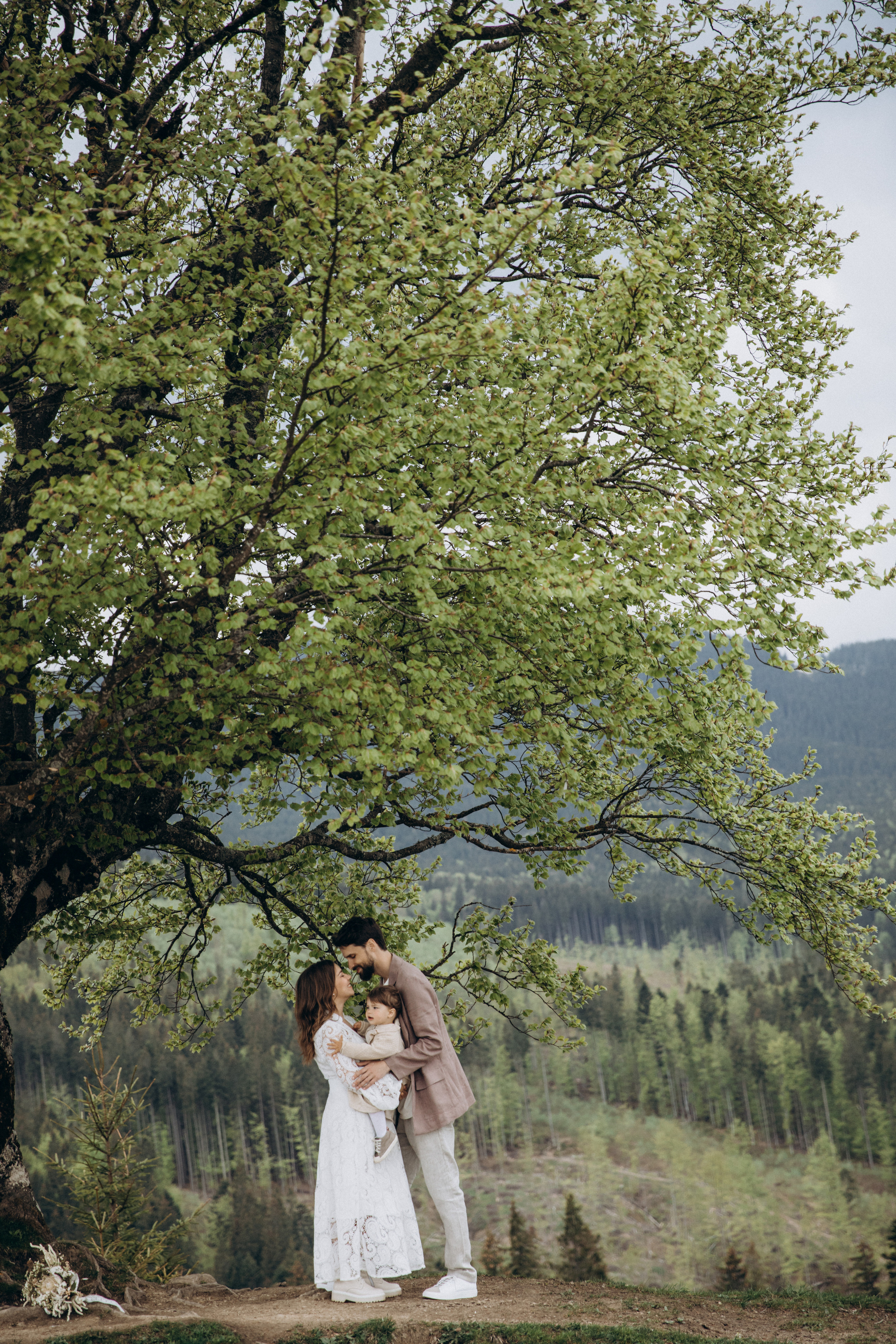 Карпаты. Никита, Флора и Аня. Семейный фотограф Оля Гладченко