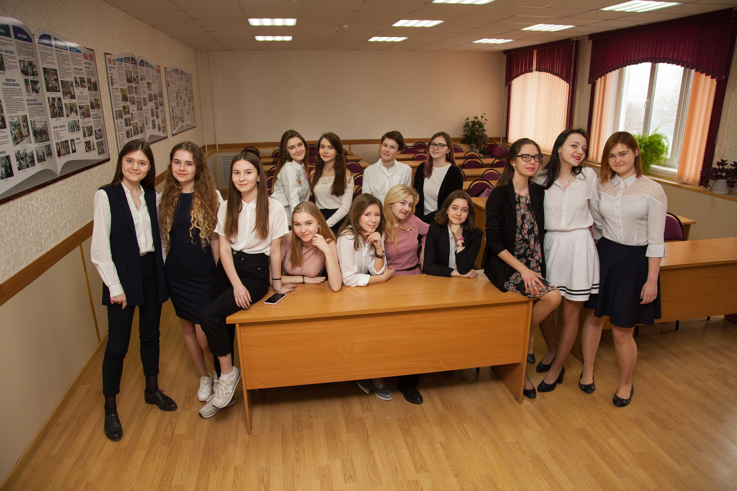 Выпускной альбом для старшеклассников. Семейный, школьный фотограф в Нижнем Новгороде Елена Сентюрева