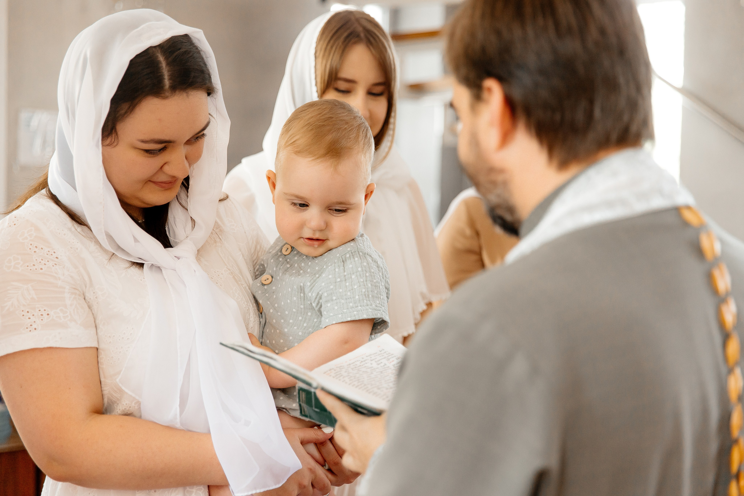 Крещение. Город Кропоткин. Церковь Петра и Павла. Свадебный фотограф Кропоткин Краснодар