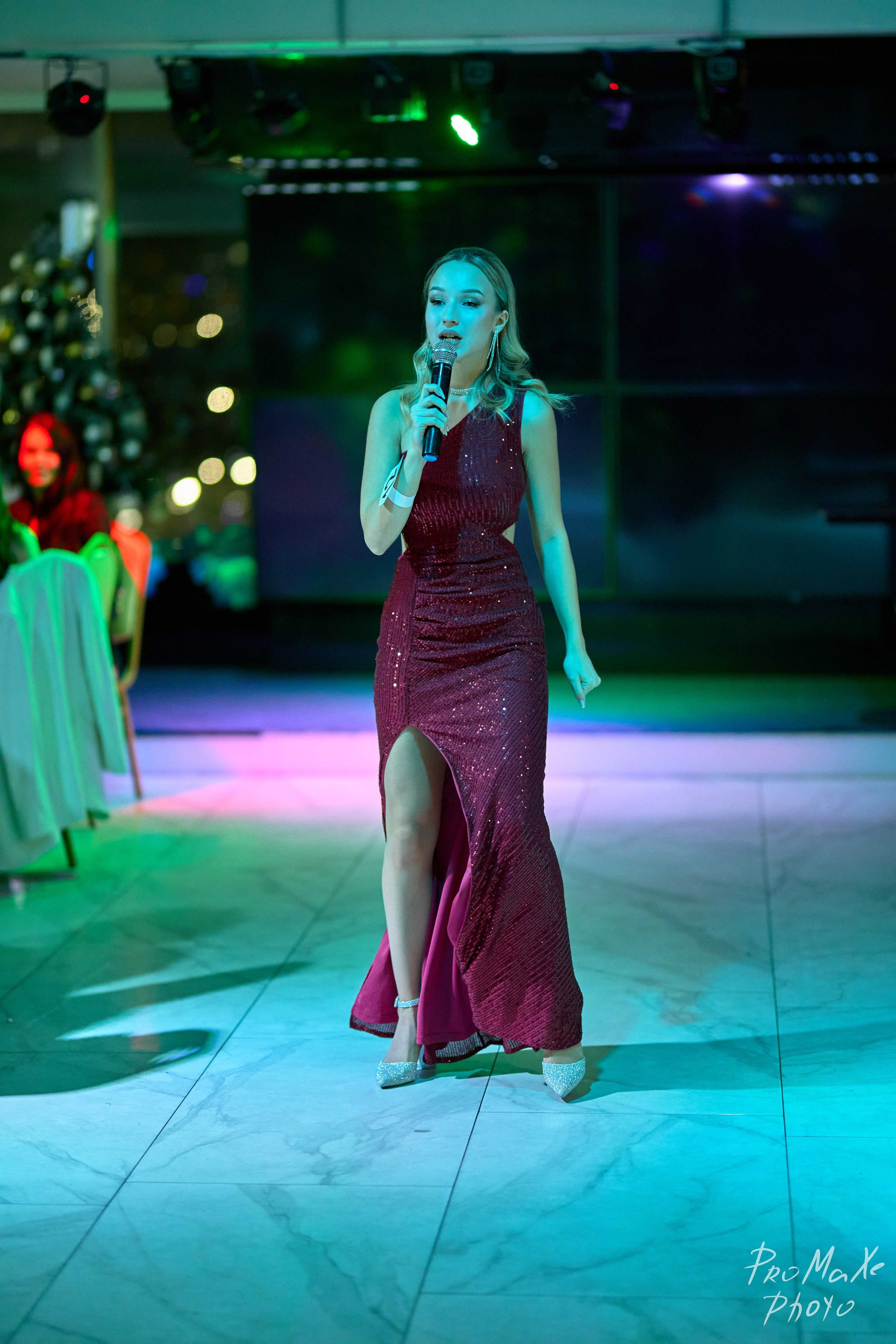 Зал КРАСА МАСС-МЕДИА ЧУВАШИИ. Владимир Суздалов (ProMaXe) — Портретный фотограф, тематические фотосессии в Чебоксарах