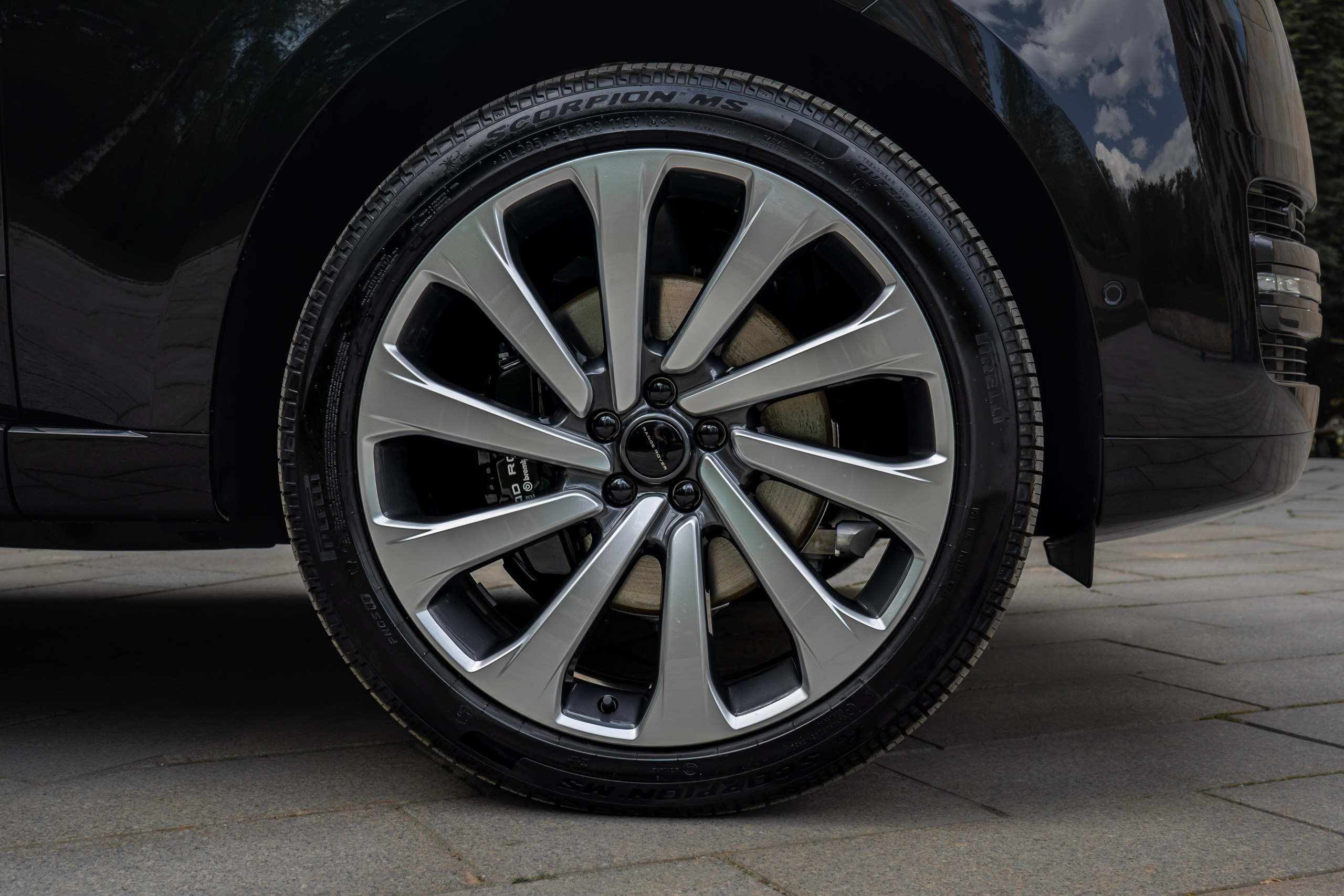 Range Rover P530