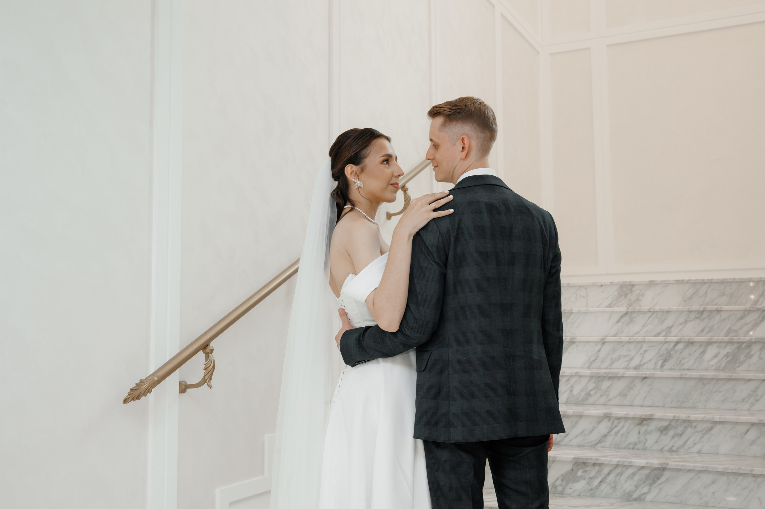 Регистрация в отеле Fish Point, ЗАГС Бутово, прогулка в Остафьево. Свадебный и репортажный фотограф (Москва, Королев и другие)