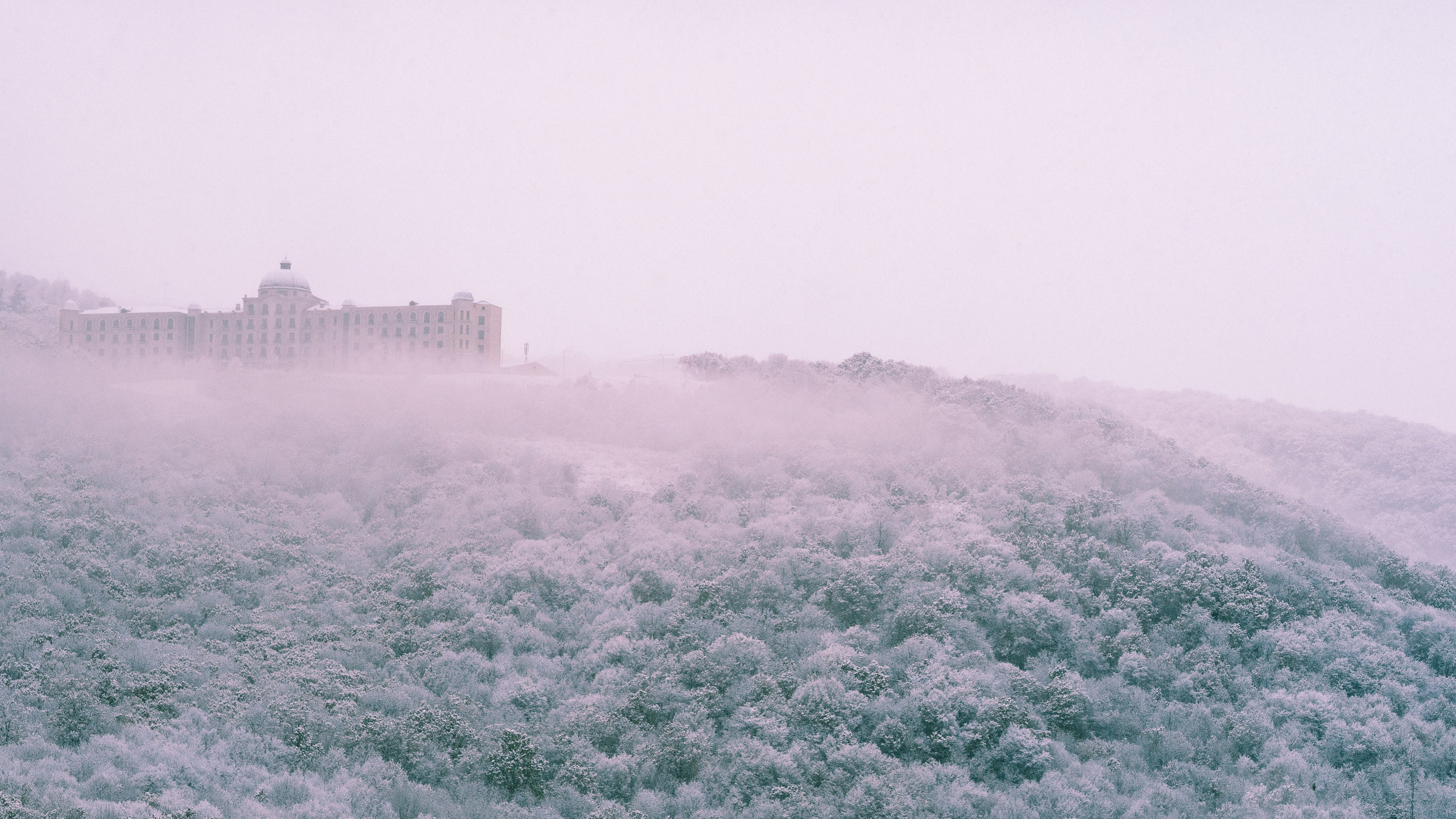 Landscapes. Oleg Kozachok — Photographer with Protanopia | Portraits, Texture & Light