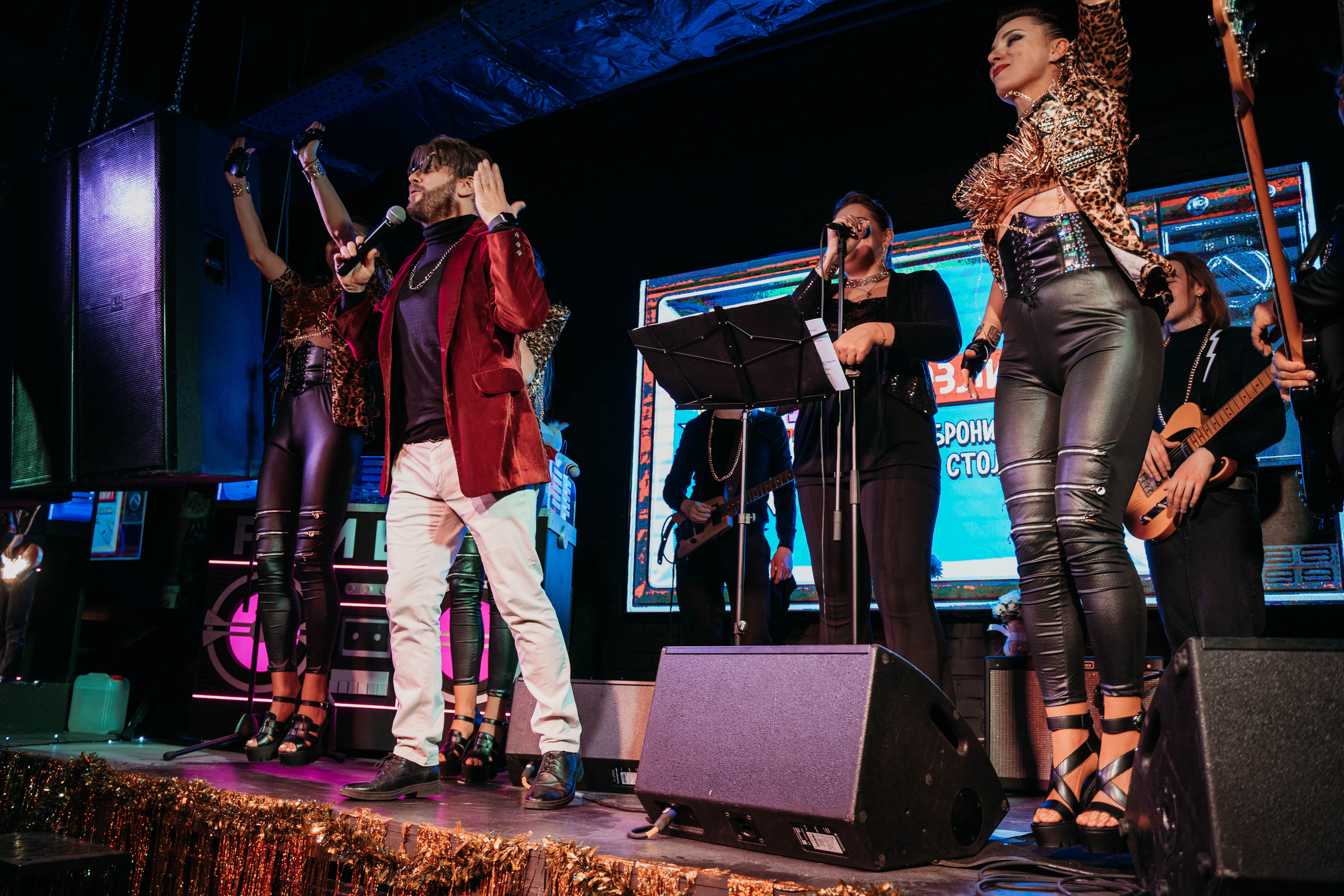 Репортаж. Бар Руки вверх. Детский и семейный фотограф в Москве Алёна Шестунова