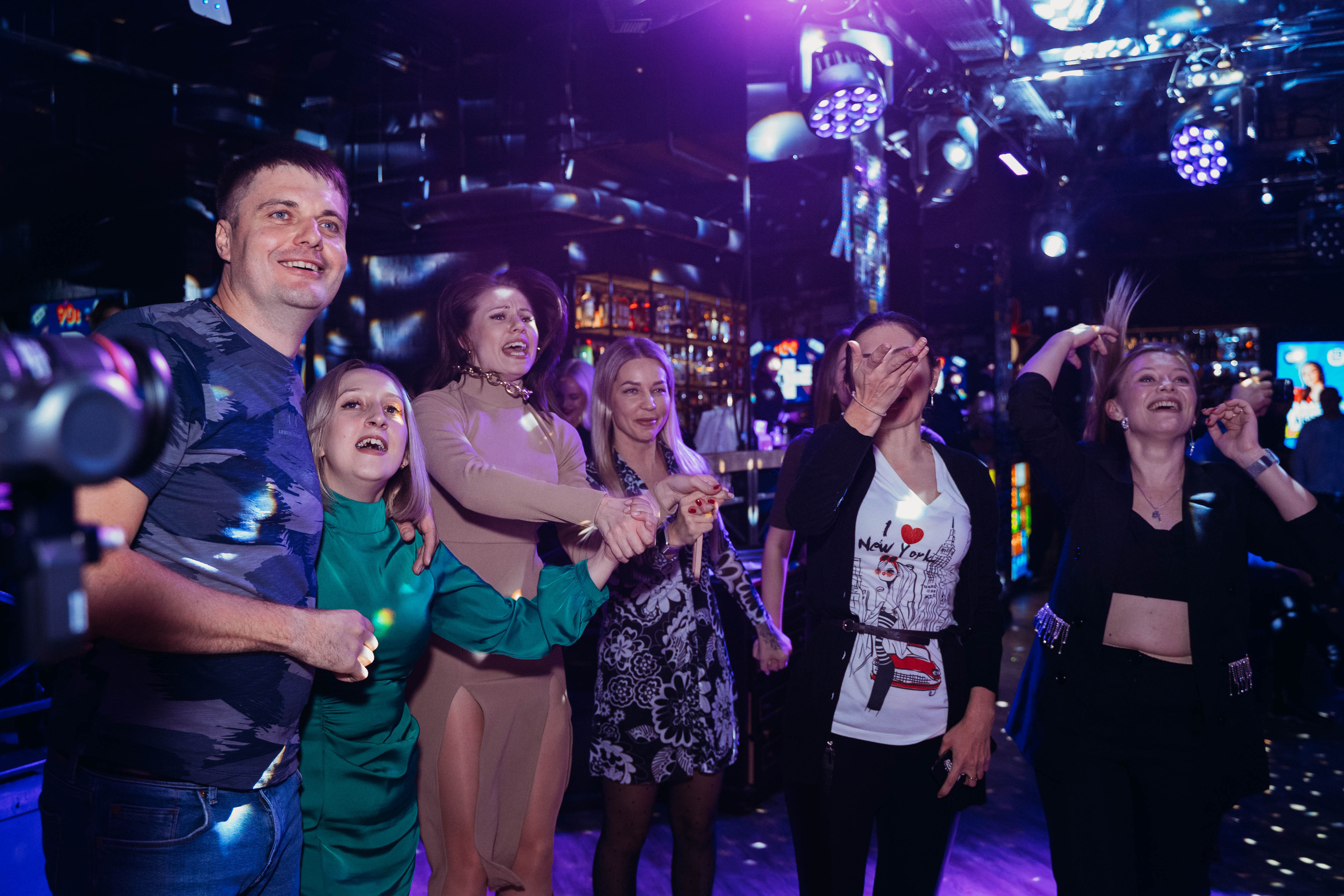 Репортаж. Бар Руки вверх. Детский и семейный фотограф в Москве Алёна Шестунова