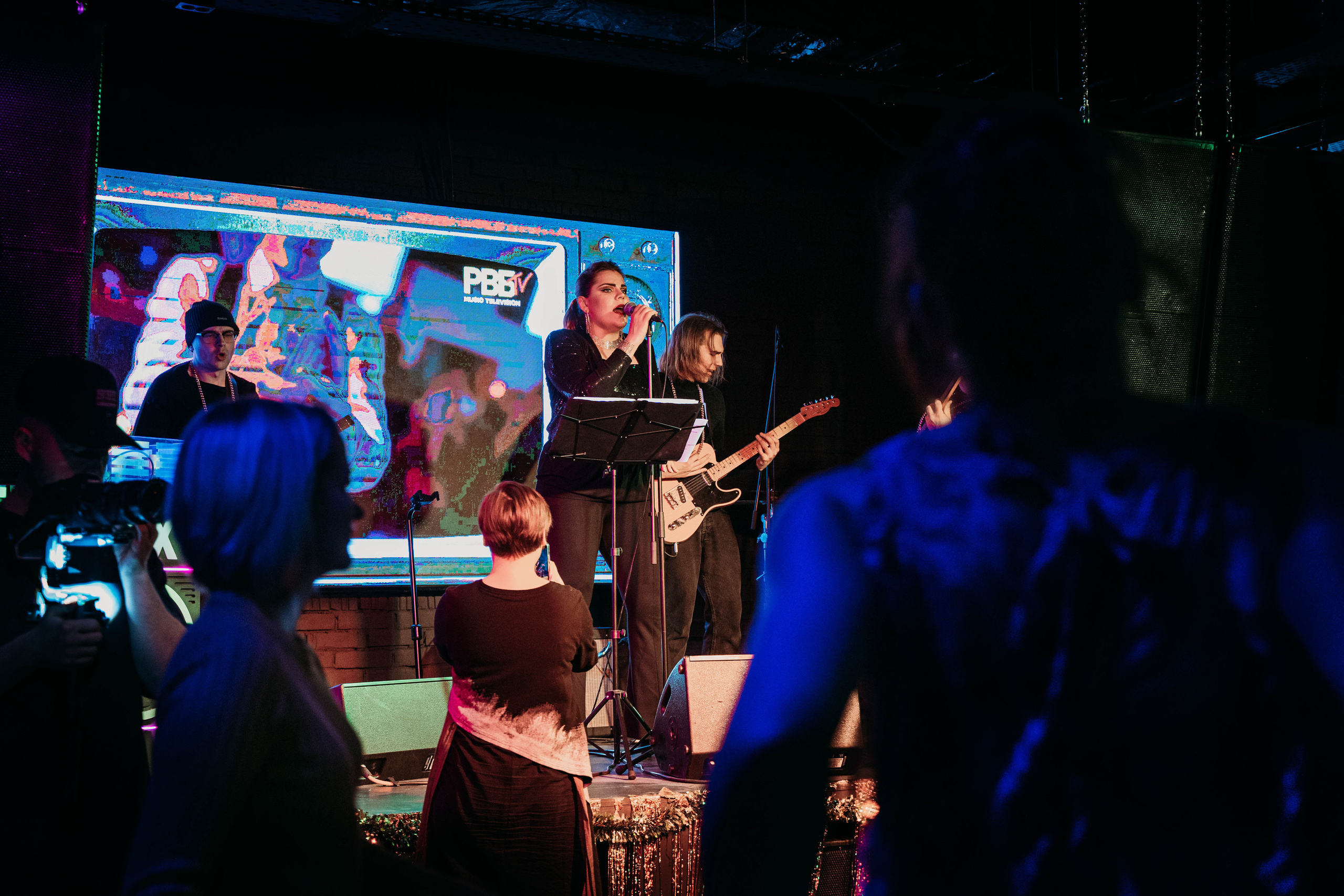 Репортаж. Бар Руки вверх. Детский и семейный фотограф в Москве Алёна Шестунова