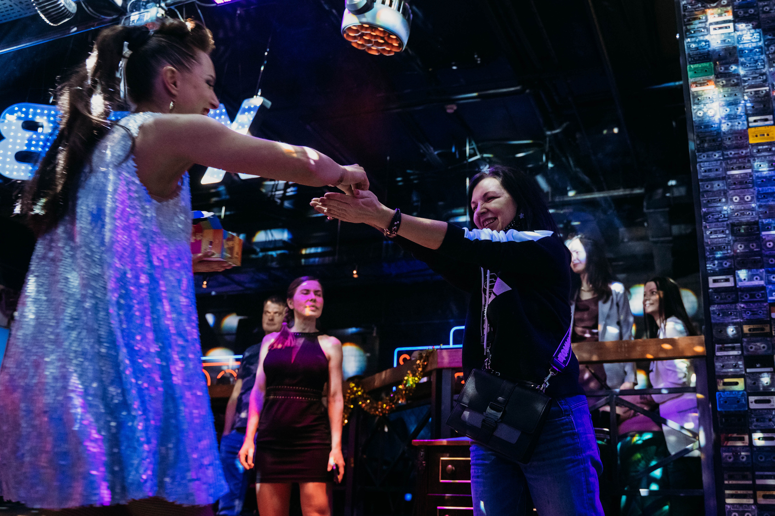 Репортаж. Бар Руки вверх. Детский и семейный фотограф в Москве Алёна Шестунова