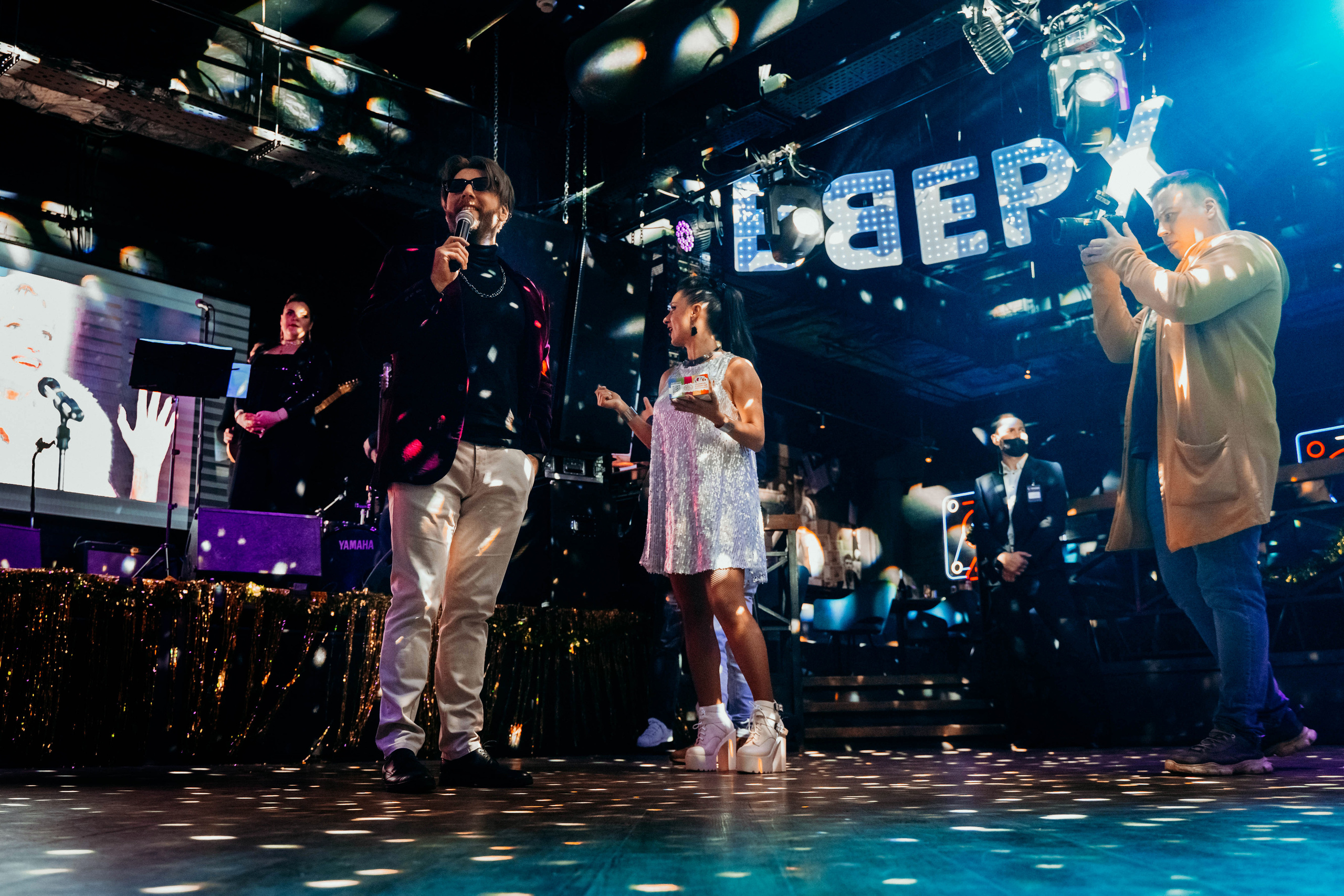 Репортаж. Бар Руки вверх. Детский и семейный фотограф в Москве Алёна Шестунова