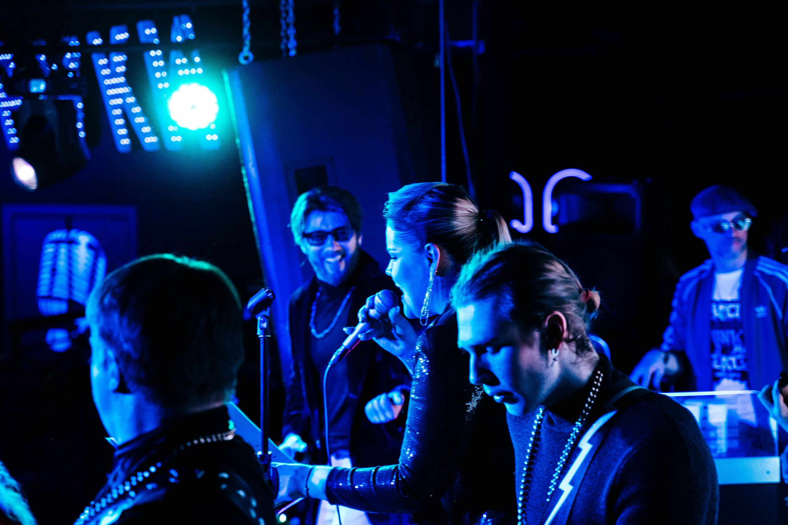 Репортаж. Бар Руки вверх. Детский и семейный фотограф в Москве Алёна Шестунова