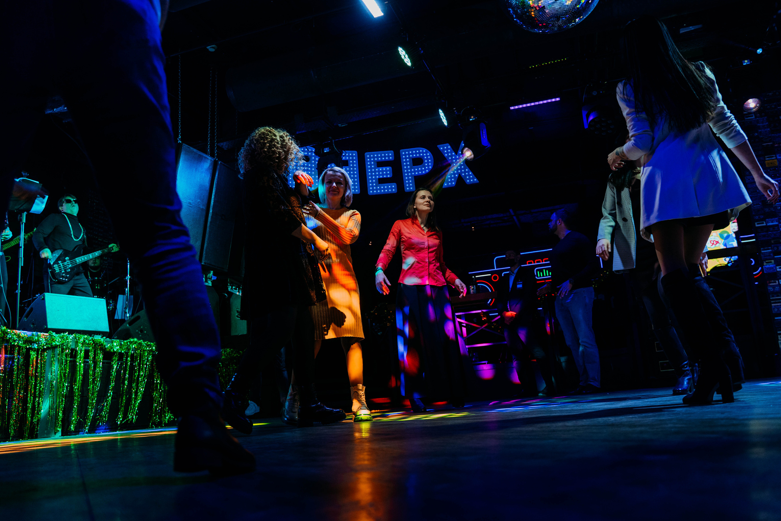 Репортаж. Бар Руки вверх. Детский и семейный фотограф в Москве Алёна Шестунова