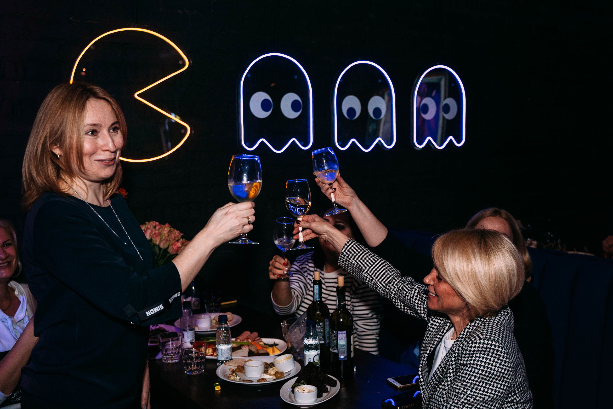 Репортаж. Бар Руки вверх. Детский и семейный фотограф в Москве Алёна Шестунова