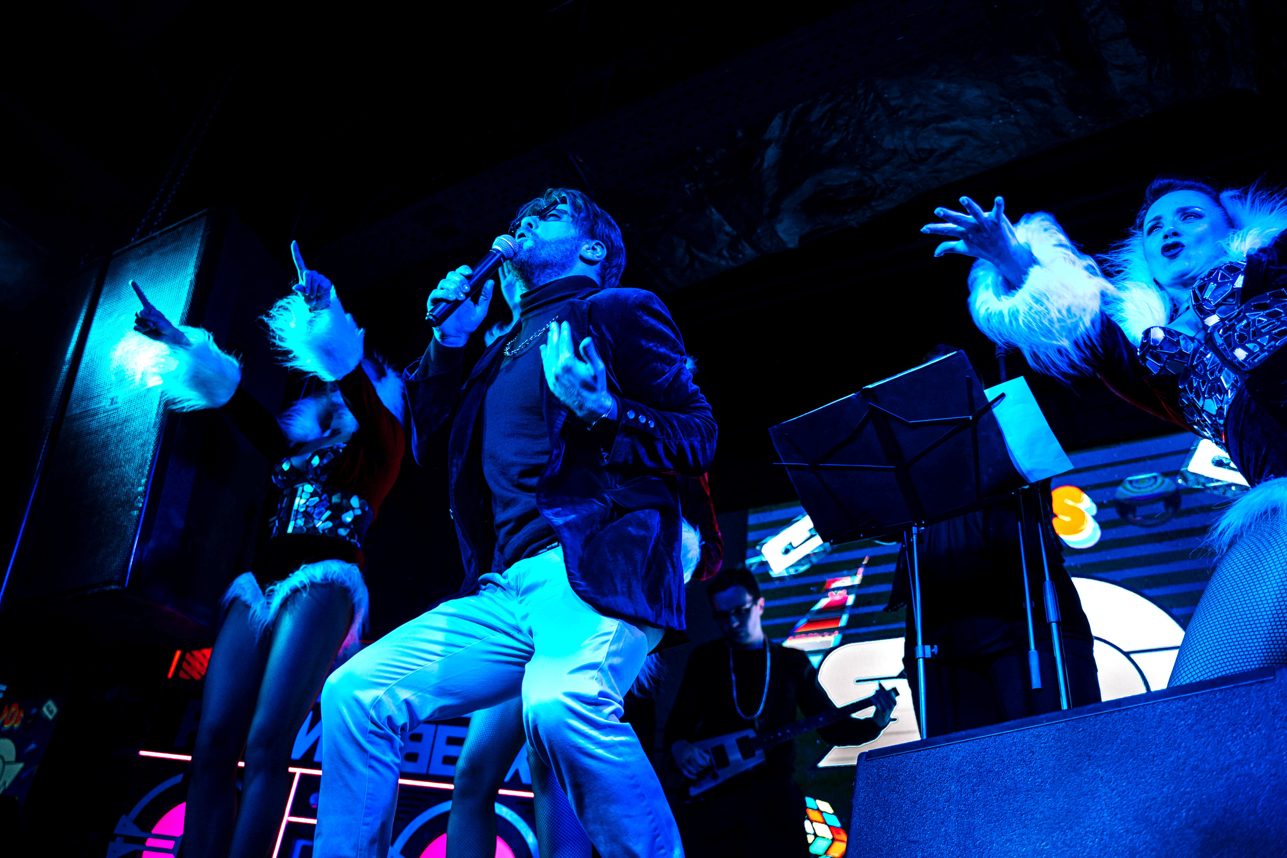 Репортаж. Бар Руки вверх. Детский и семейный фотограф в Москве Алёна Шестунова