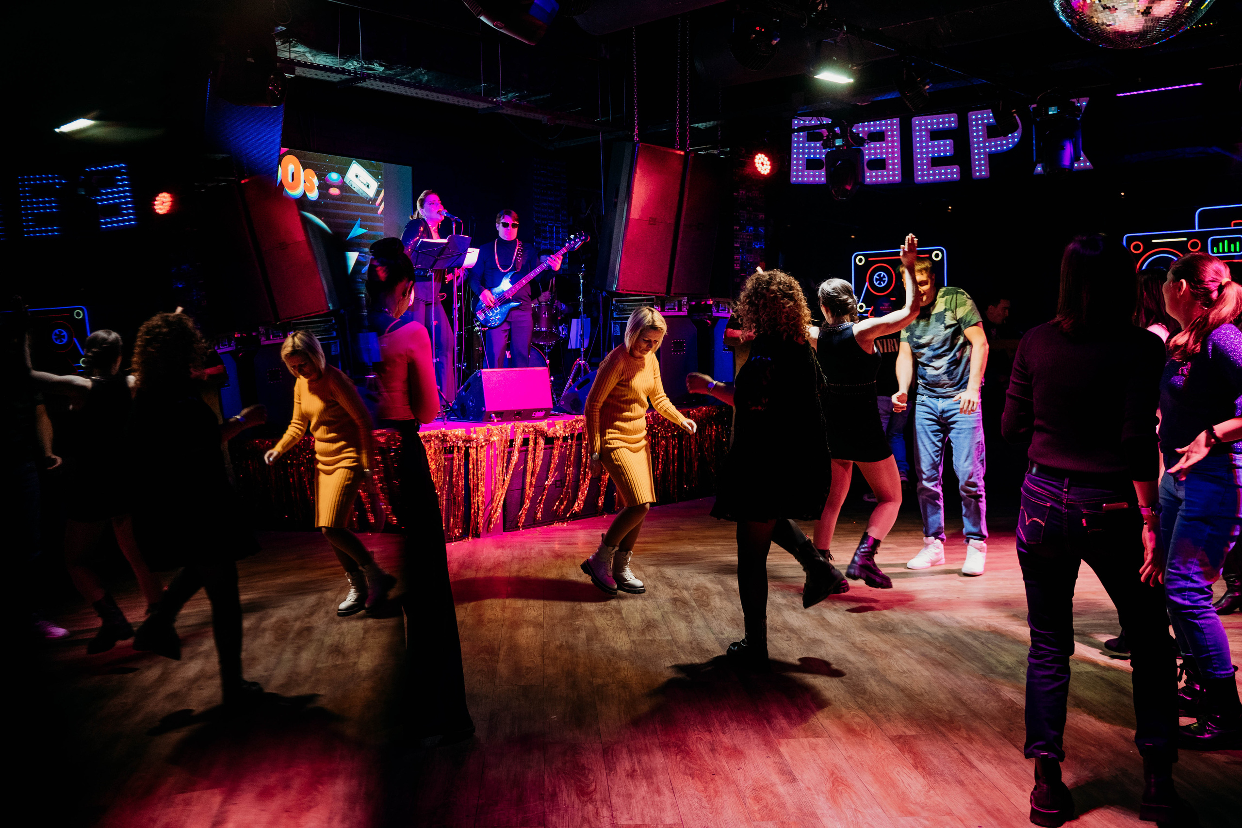 Репортаж. Бар Руки вверх. Детский и семейный фотограф в Москве Алёна Шестунова