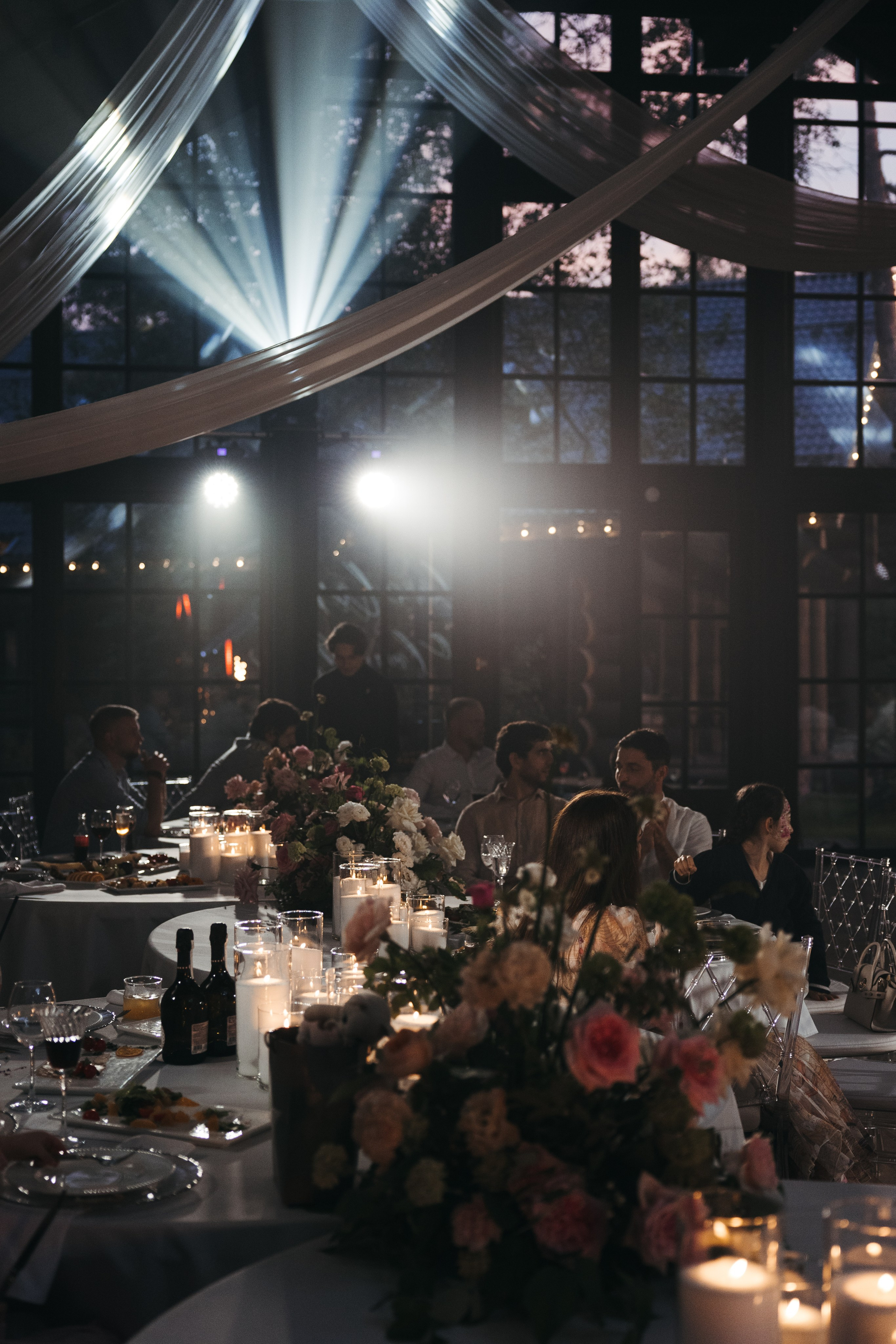 Свадебная съемка в Яхт-клубе SkyRiver, свадебная съемка в Яхт-клубе Скай Ривер. Свадебный фотограф Москва Анастасия Храмова