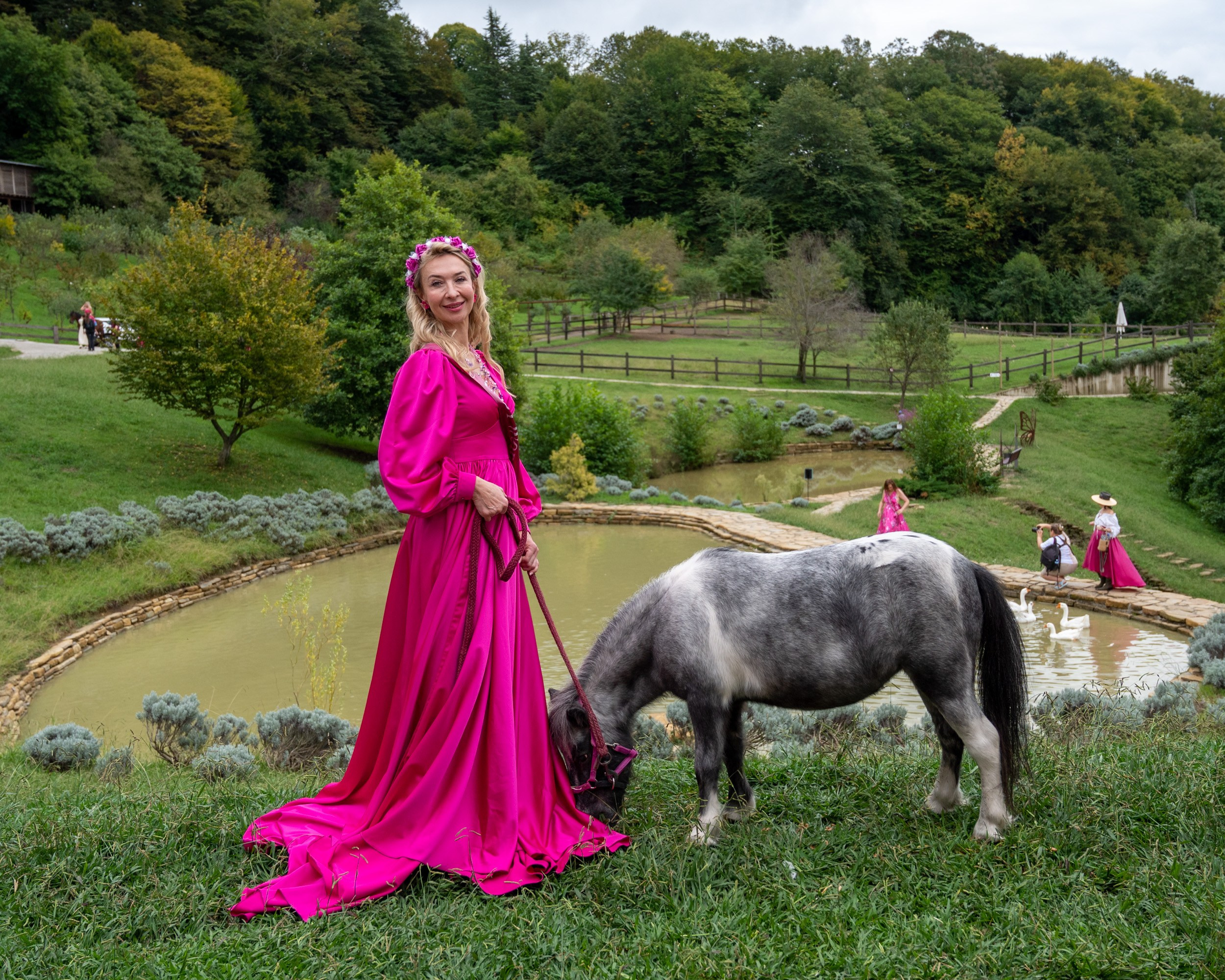 Ферма «ЭКЗАРХО» 03.10.2024 г. Фотографирую счастливых людей в Сочи