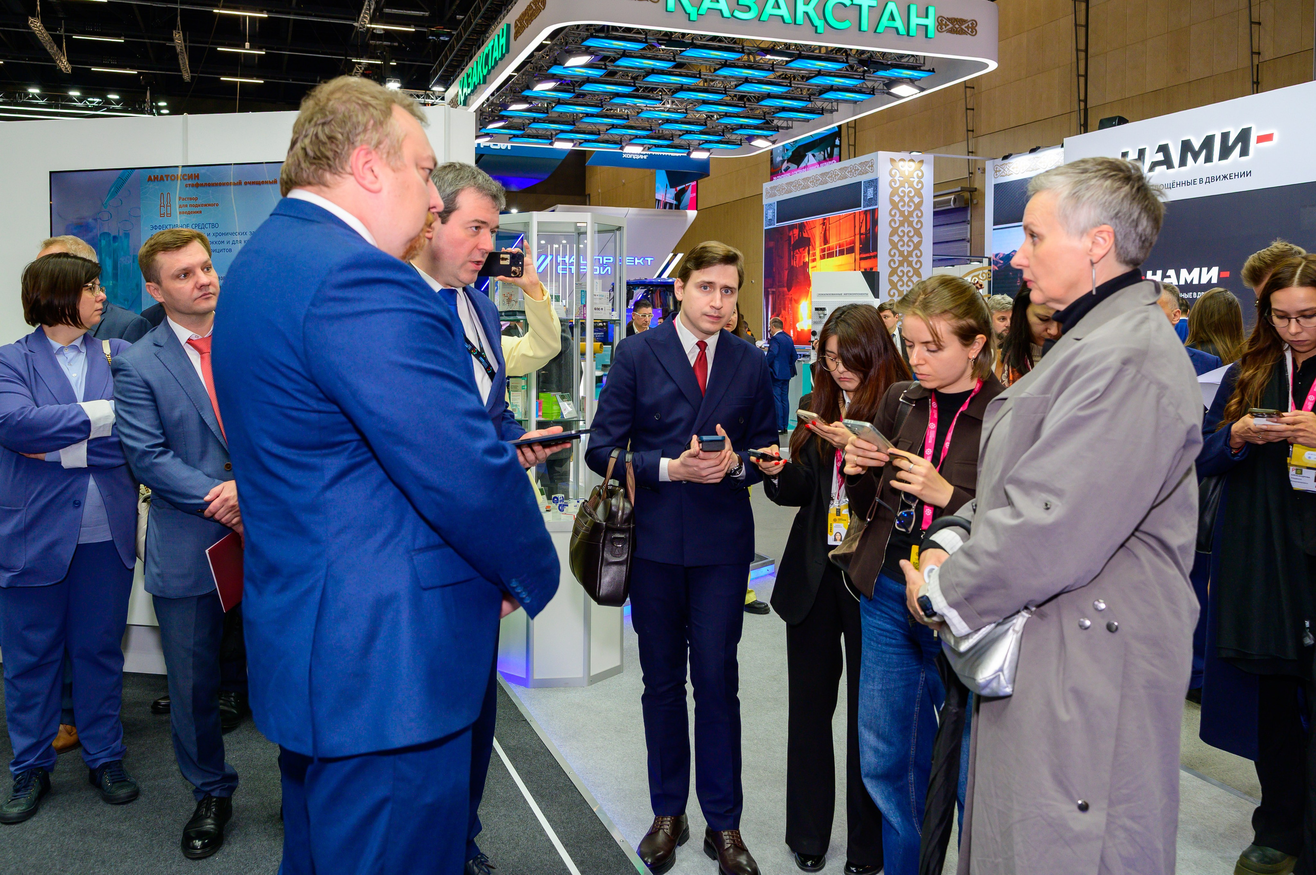 BigindustrialweekBelarus. Фотоуслуги, услуги фотографа, фотографирование важных событий