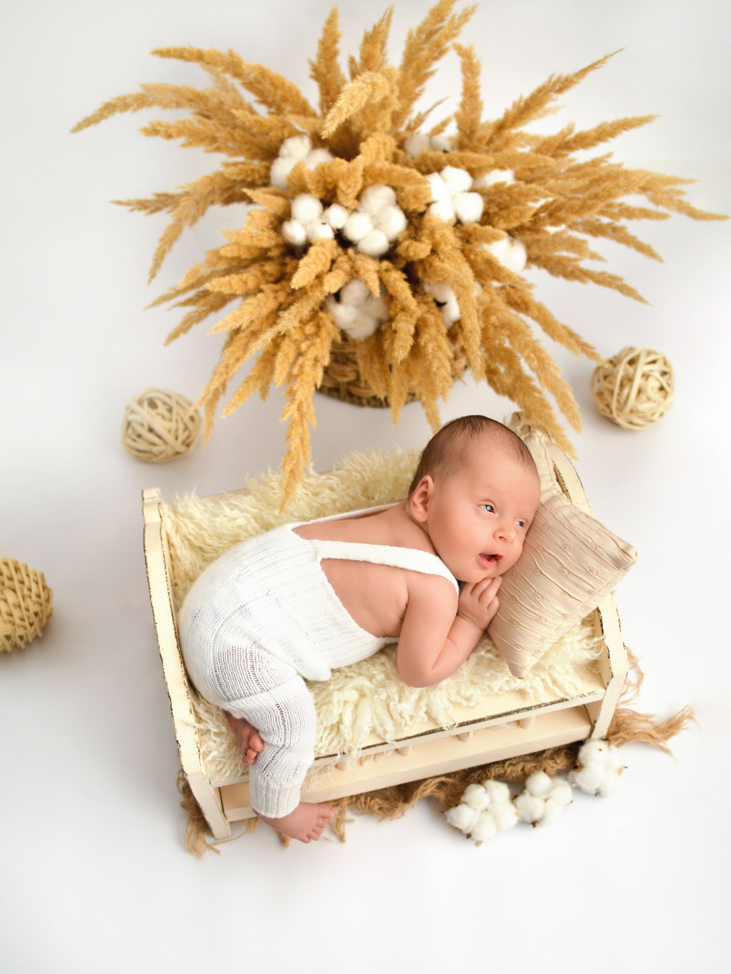 Фотосессия новорожденного ньюборн Краснодар. Фотограф новорожденных Краснодар Малышенко Надежда