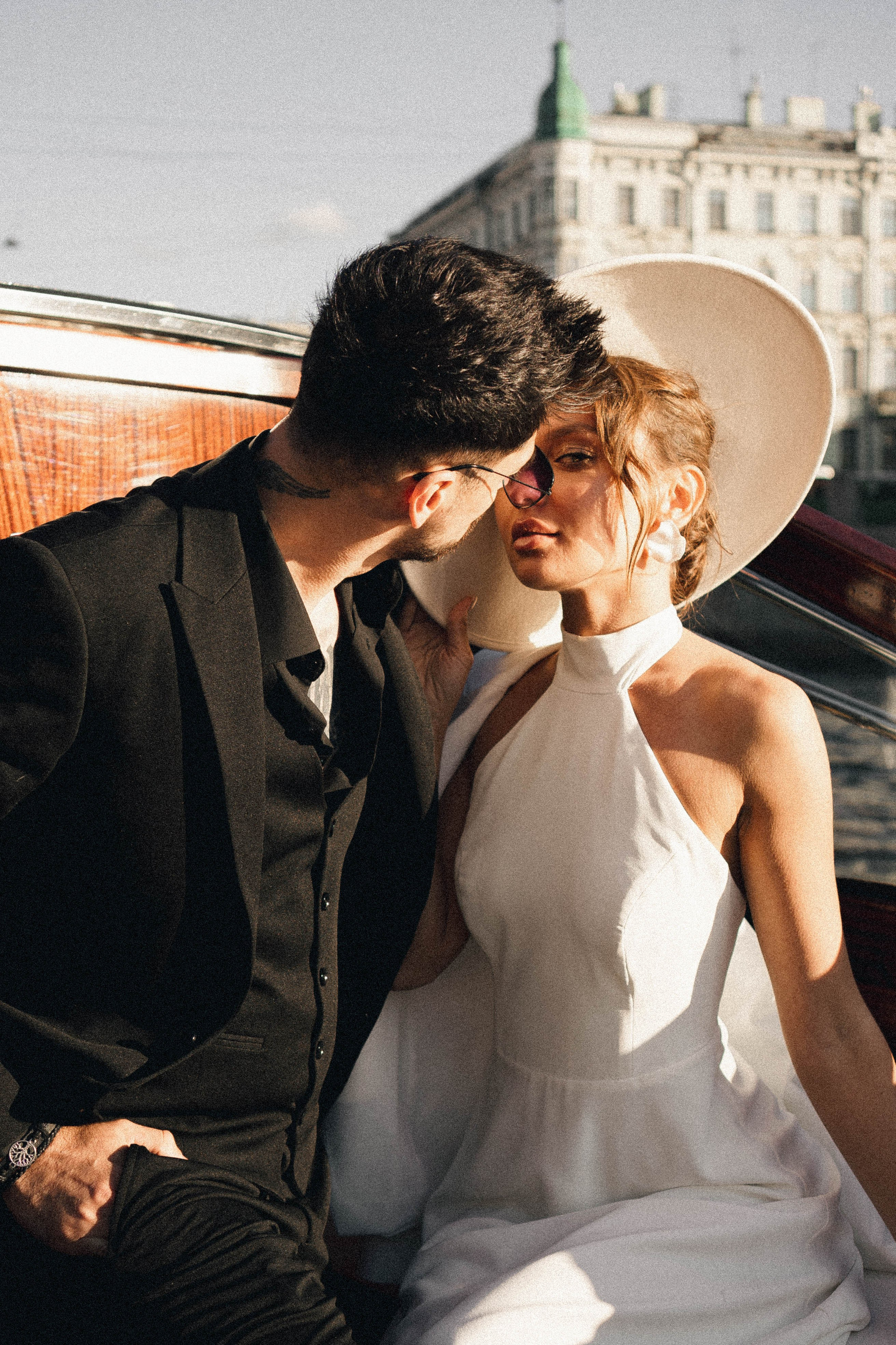 СВАДЕНБНАЯ СЬЕМКА НА КАТЕРЕ ПО КАНАЛАМ САНКТ-ПЕТЕРБУРГА И В АКВАТОРИИ НЕВЫ. Профессиональный фотограф, Санкт-Петербург — Виктория Богомолова