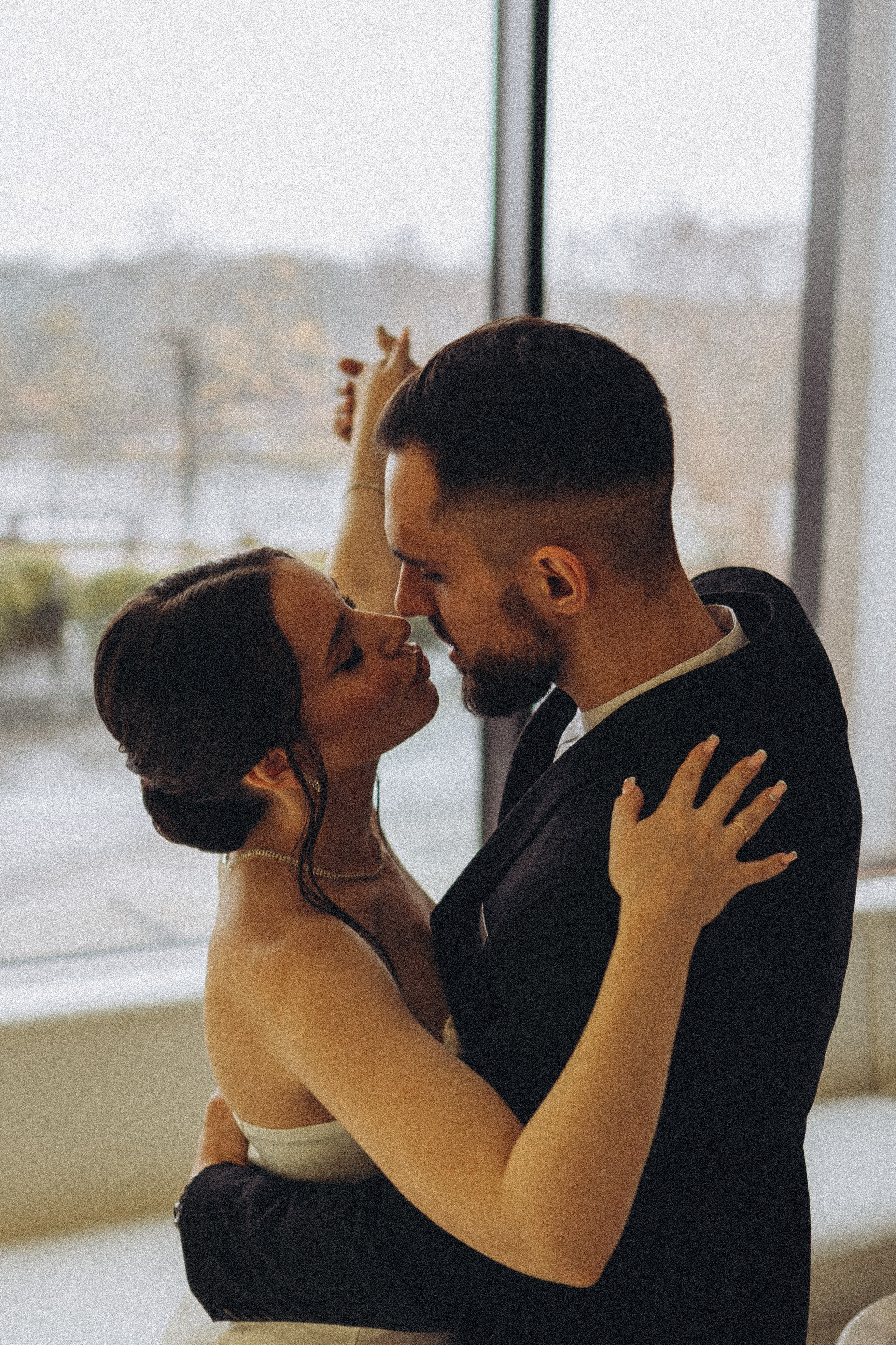 СВАДЕБНАЯ СЬЕМКА СБОРОВ ЖЕНИХА И НЕВЕСТЫ В ОТЕЛЕ И ТАКЖЕ ФОТОСЕССИИЯ В ОТЕЛЕЕ МЕГАПОЛИС БРЯНСК. Профессиональный фотограф, Санкт-Петербург — Виктория Богомолова