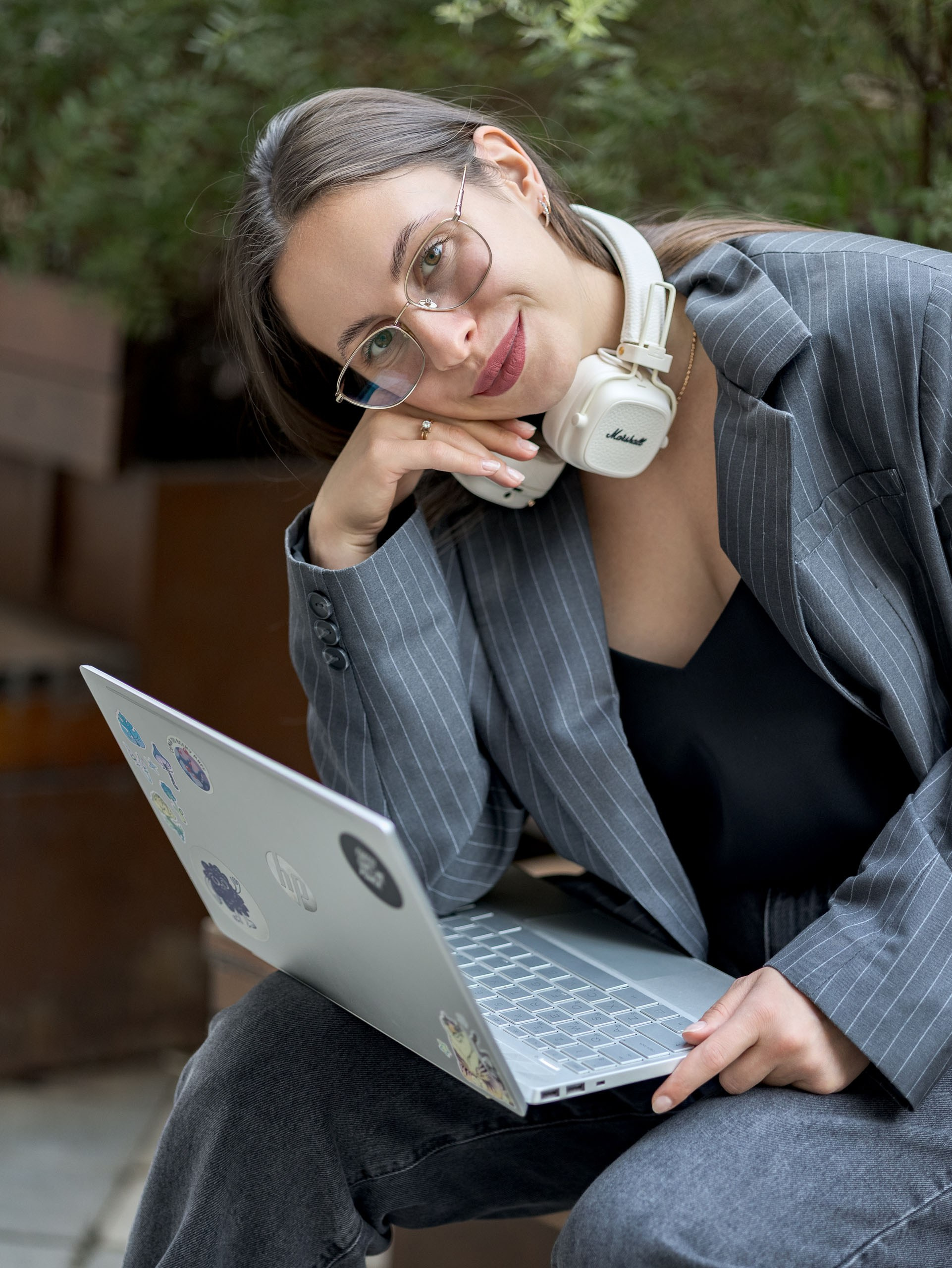 Фотоальбом с деловыми портретами (Часть 6)