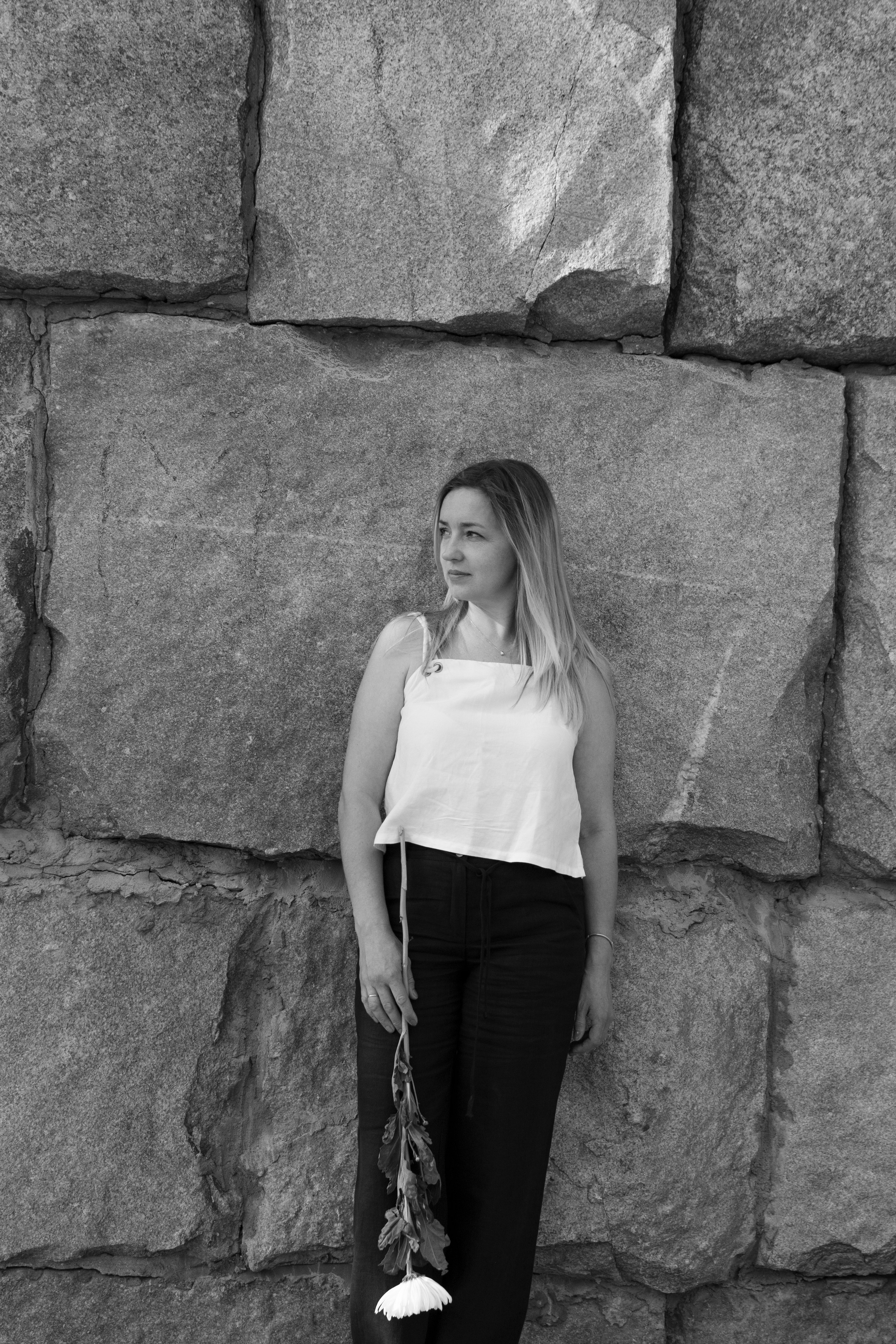 Портрет Елены летом в городе. Женский портрет вне времени. Санкт-Петербург